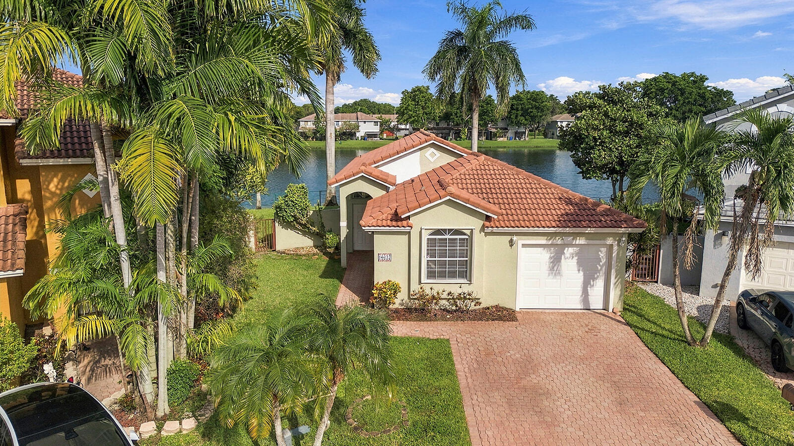 10627 NW 7TH Street