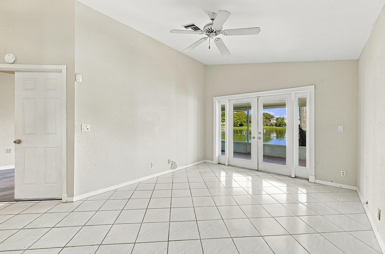 10627 NW 7TH Street