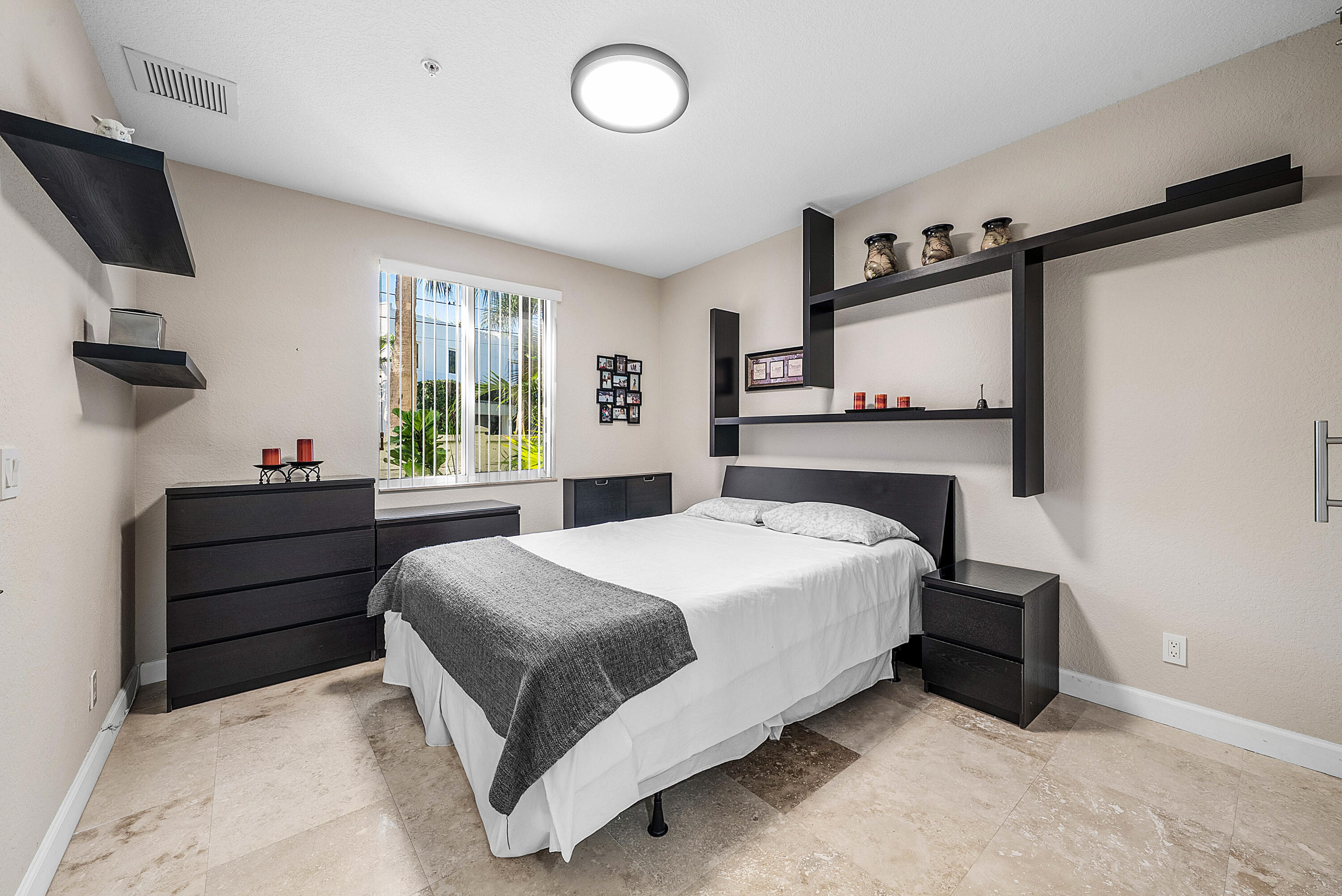 3131 Waterside Circle