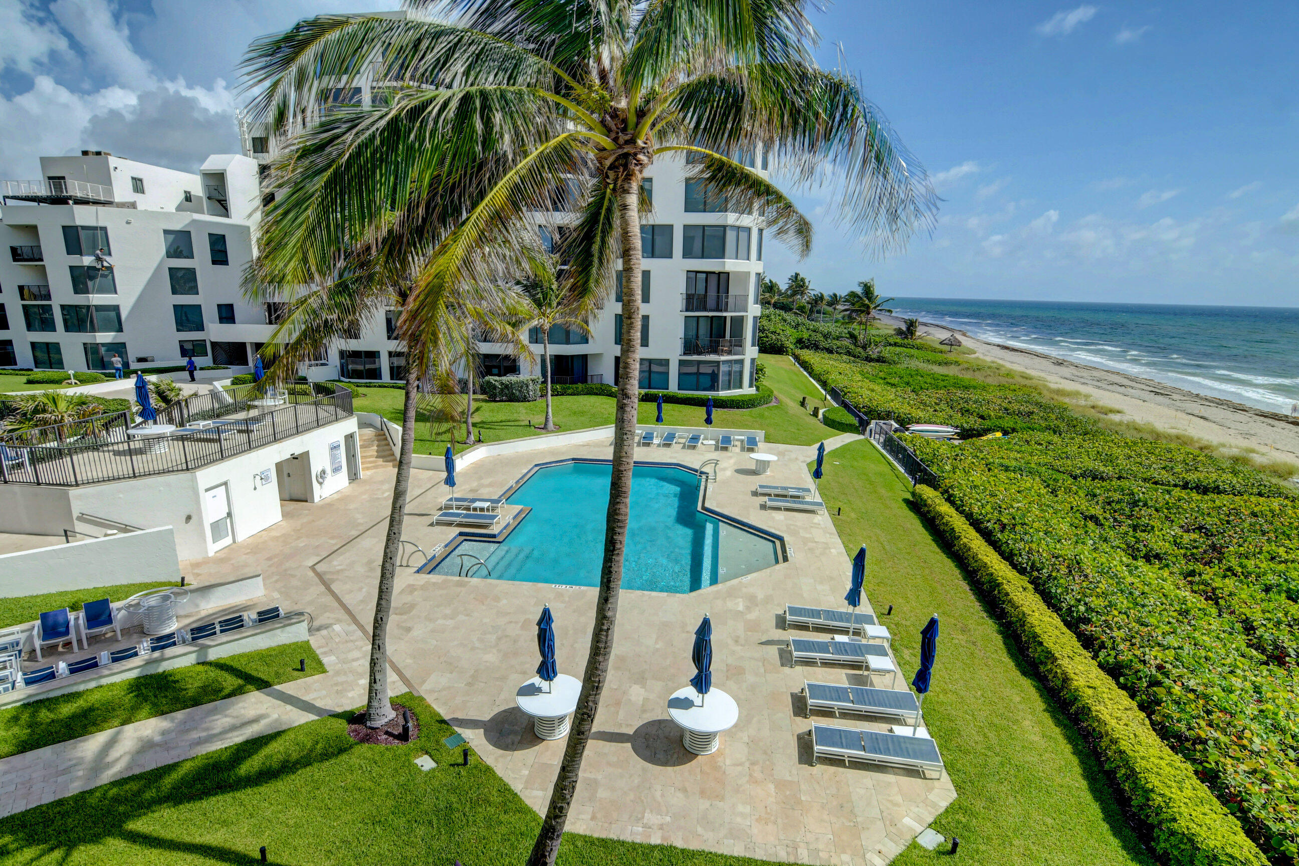2575 S Ocean Boulevard 204S
