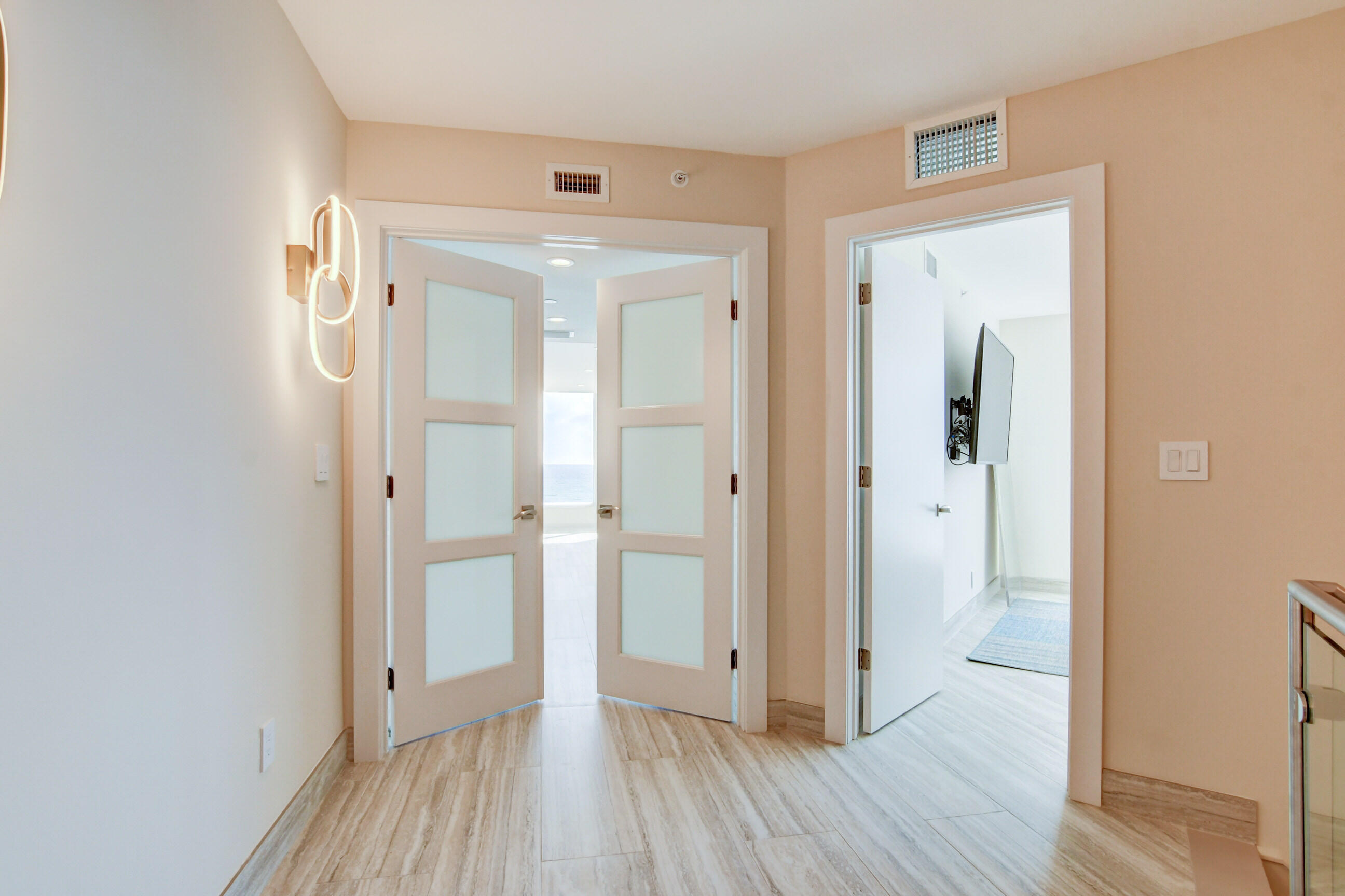 2575 S Ocean Boulevard 204S