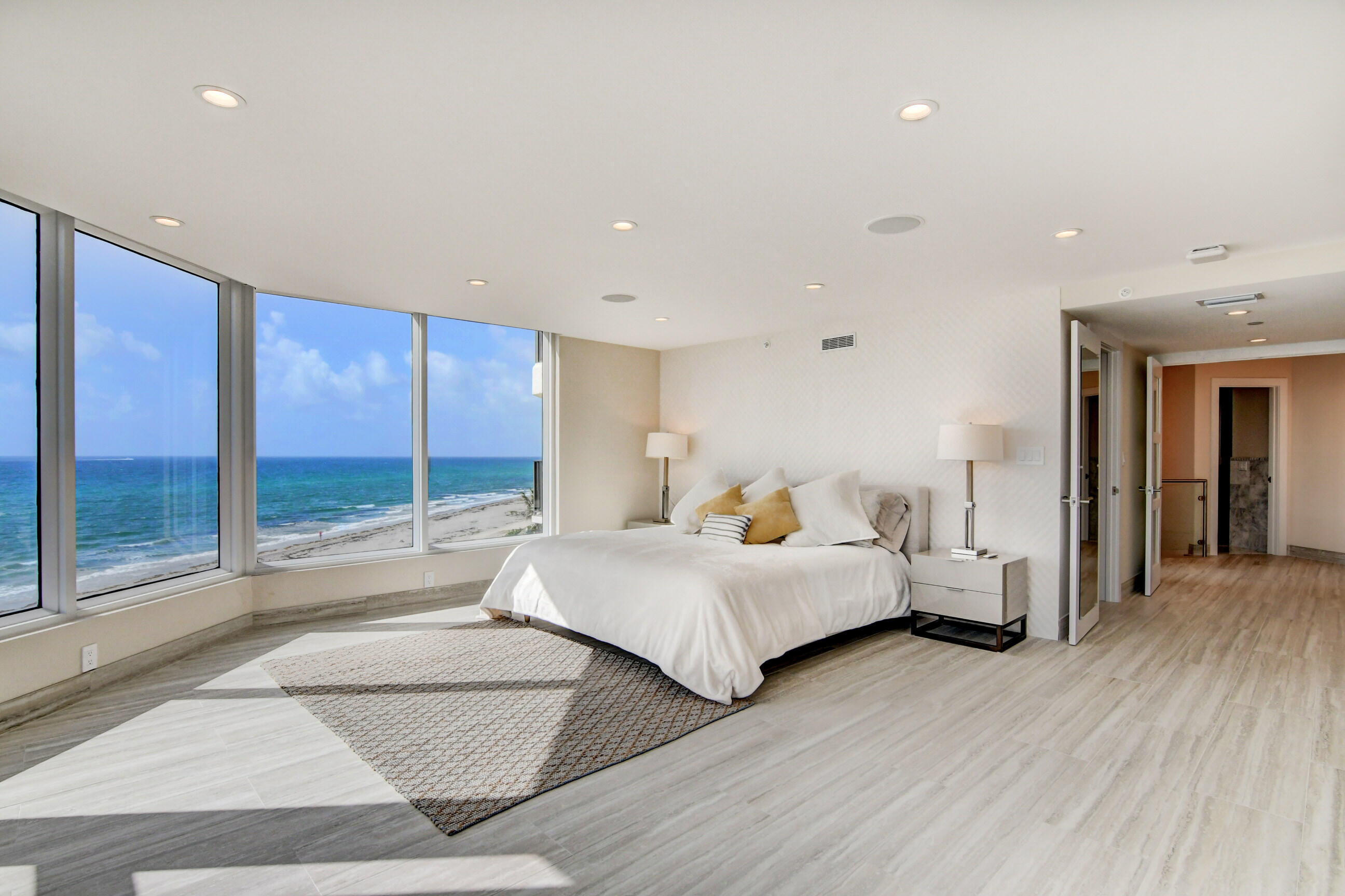 2575 S Ocean Boulevard 204S