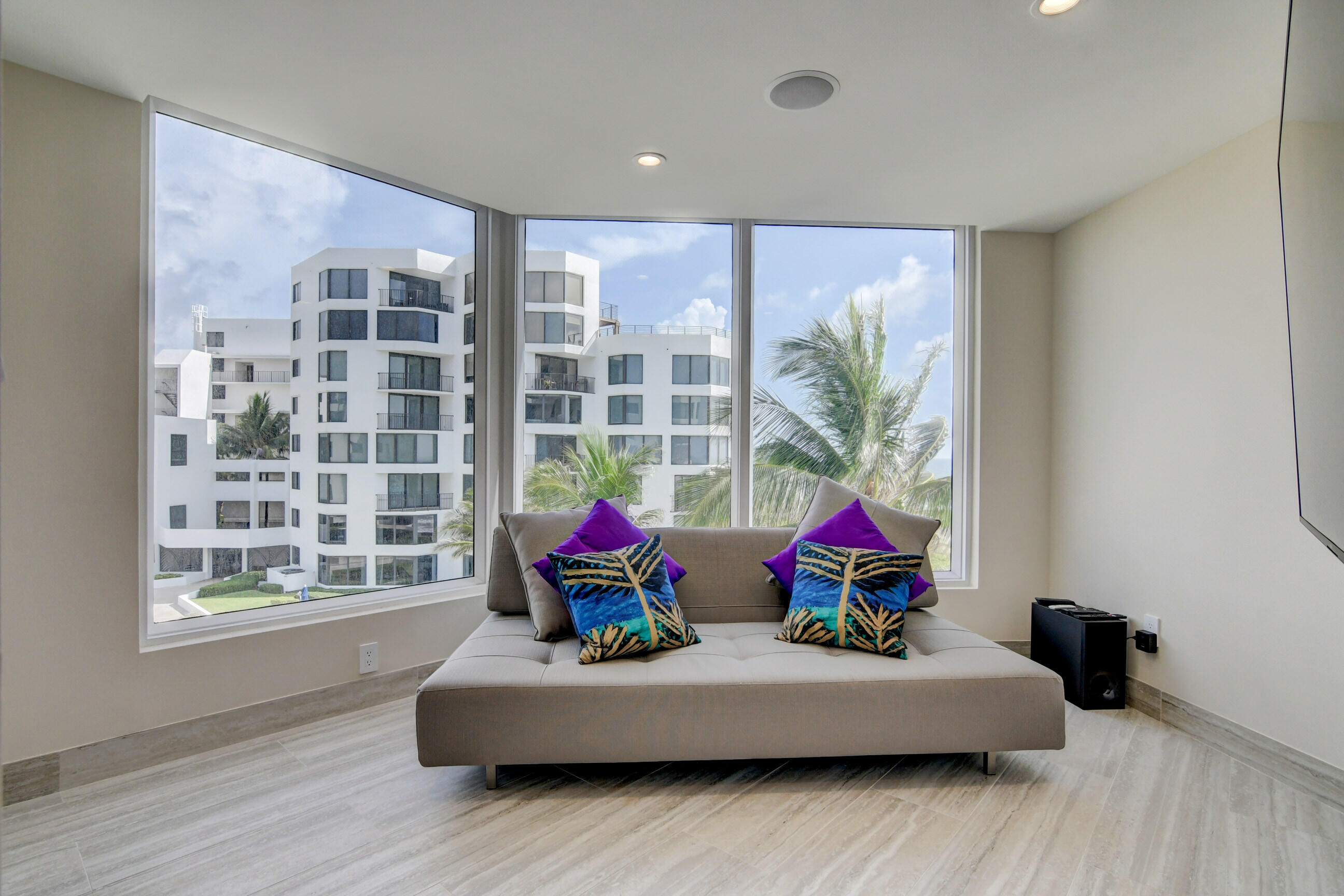 2575 S Ocean Boulevard 204S