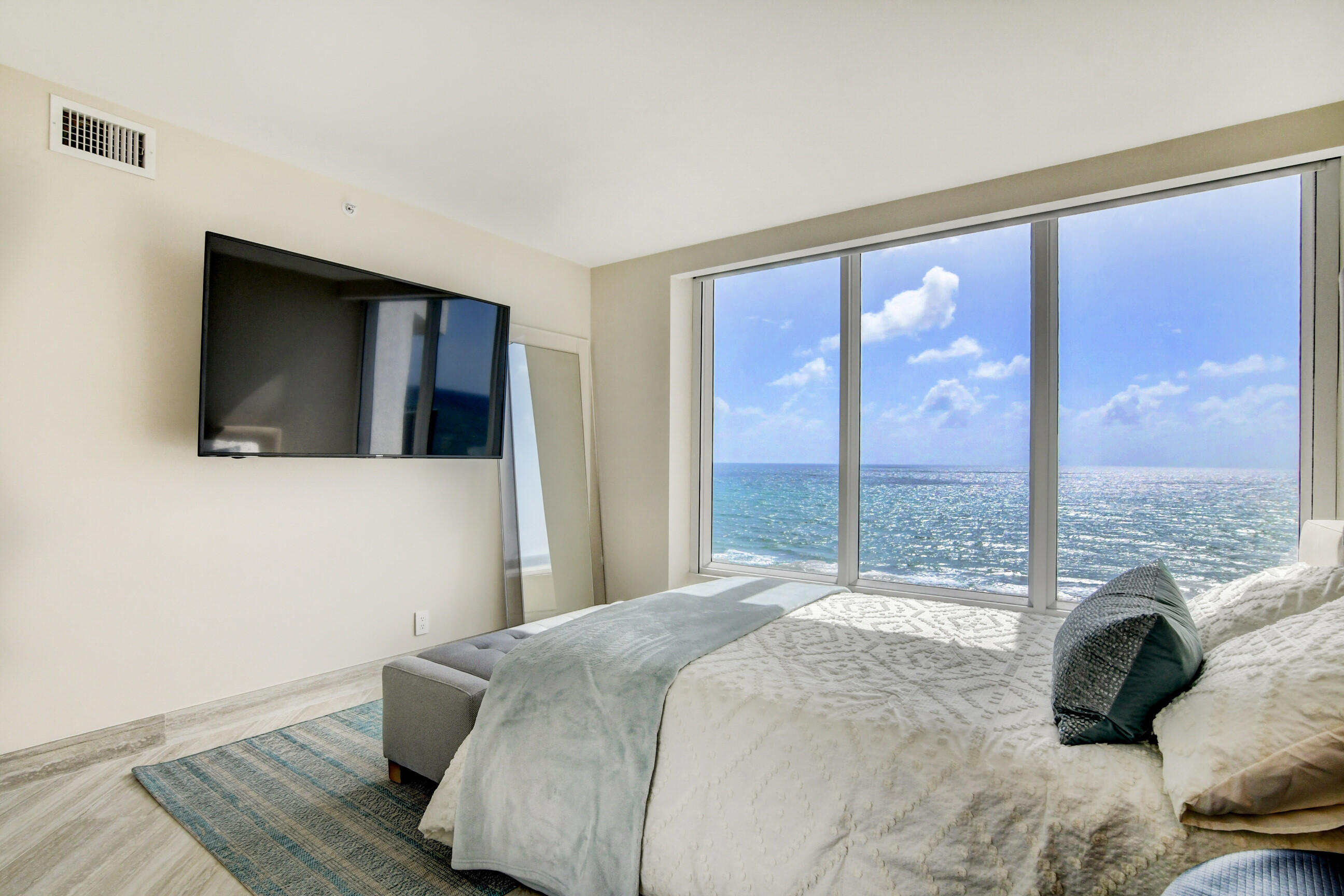 2575 S Ocean Boulevard 204S