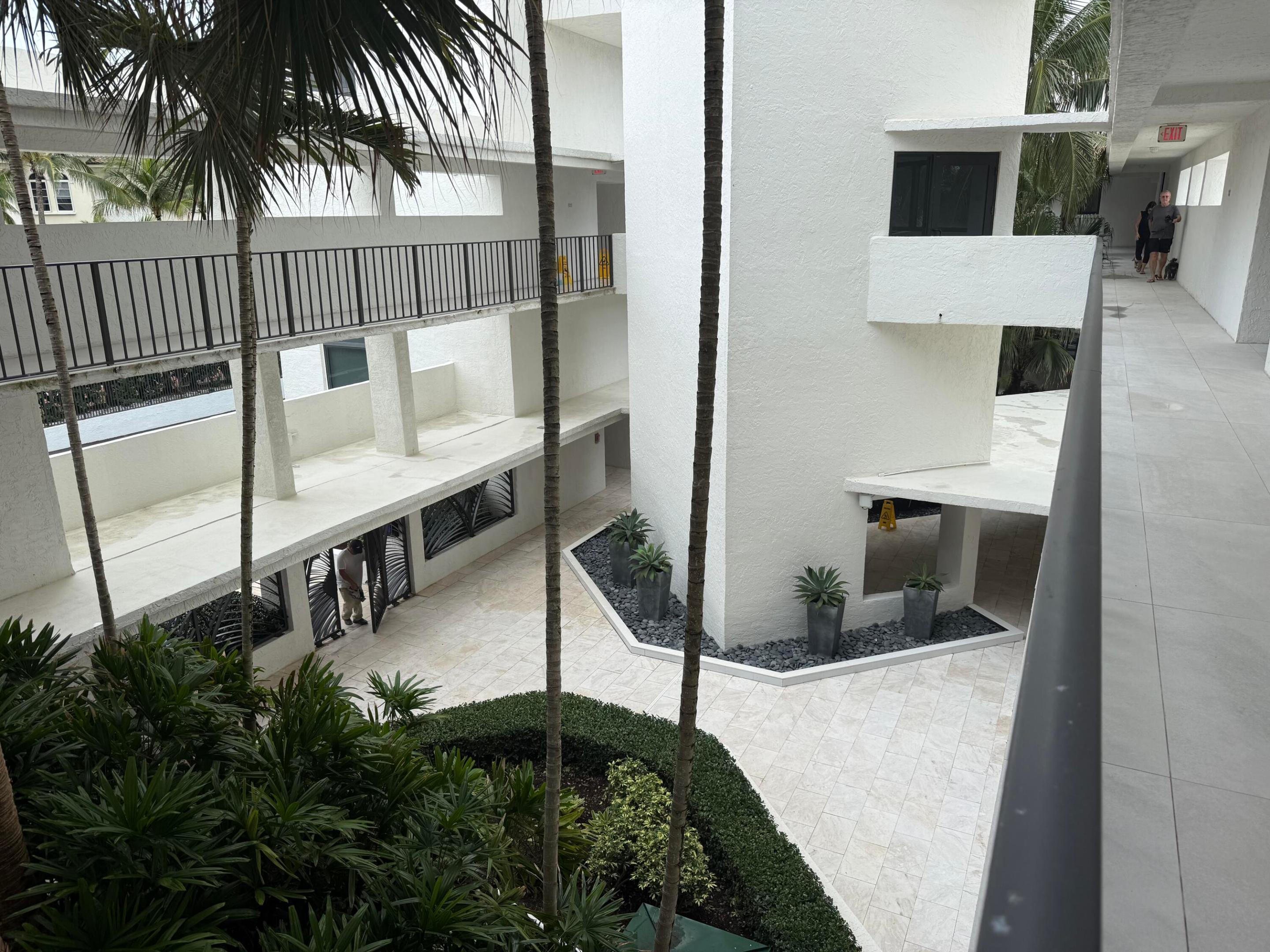 2575 S Ocean Boulevard 204S