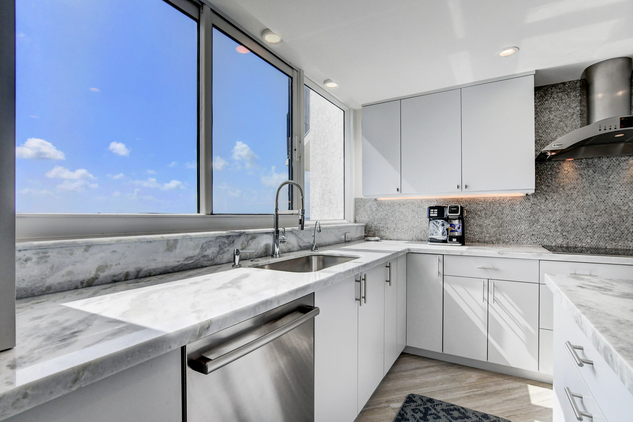 2575 S Ocean Boulevard 204S
