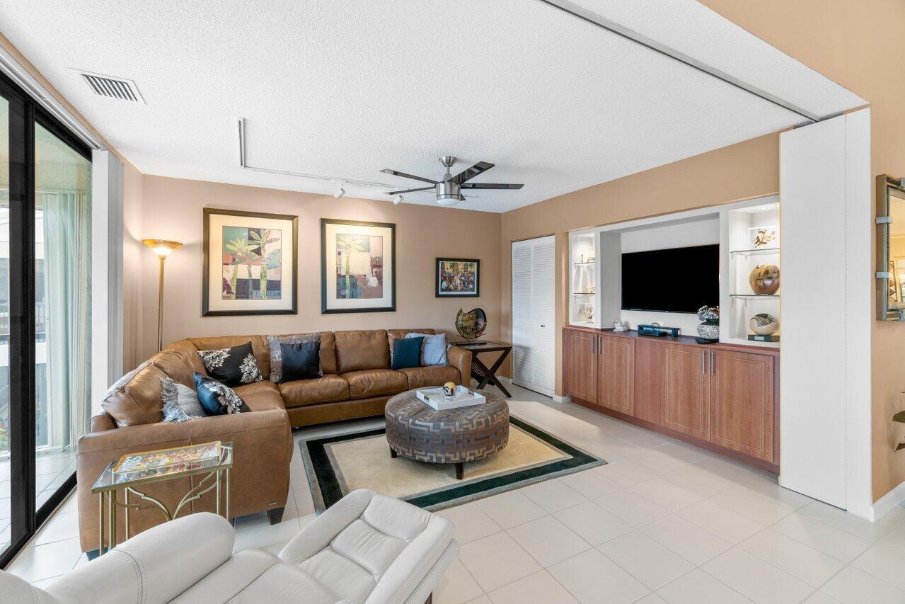 68 Eastgate Drive D