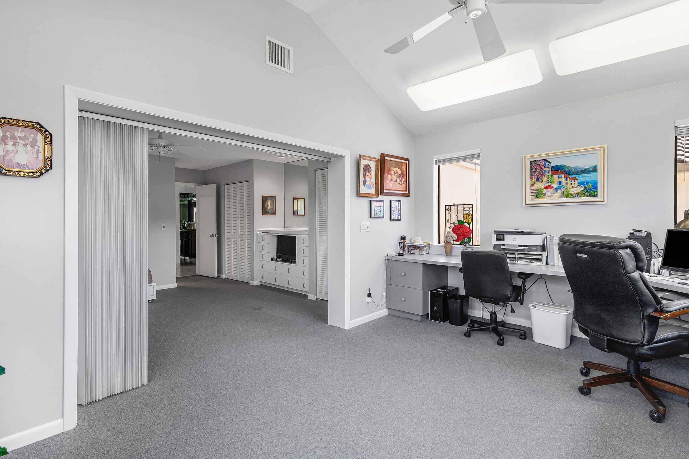 56 WOODS Lane 0560