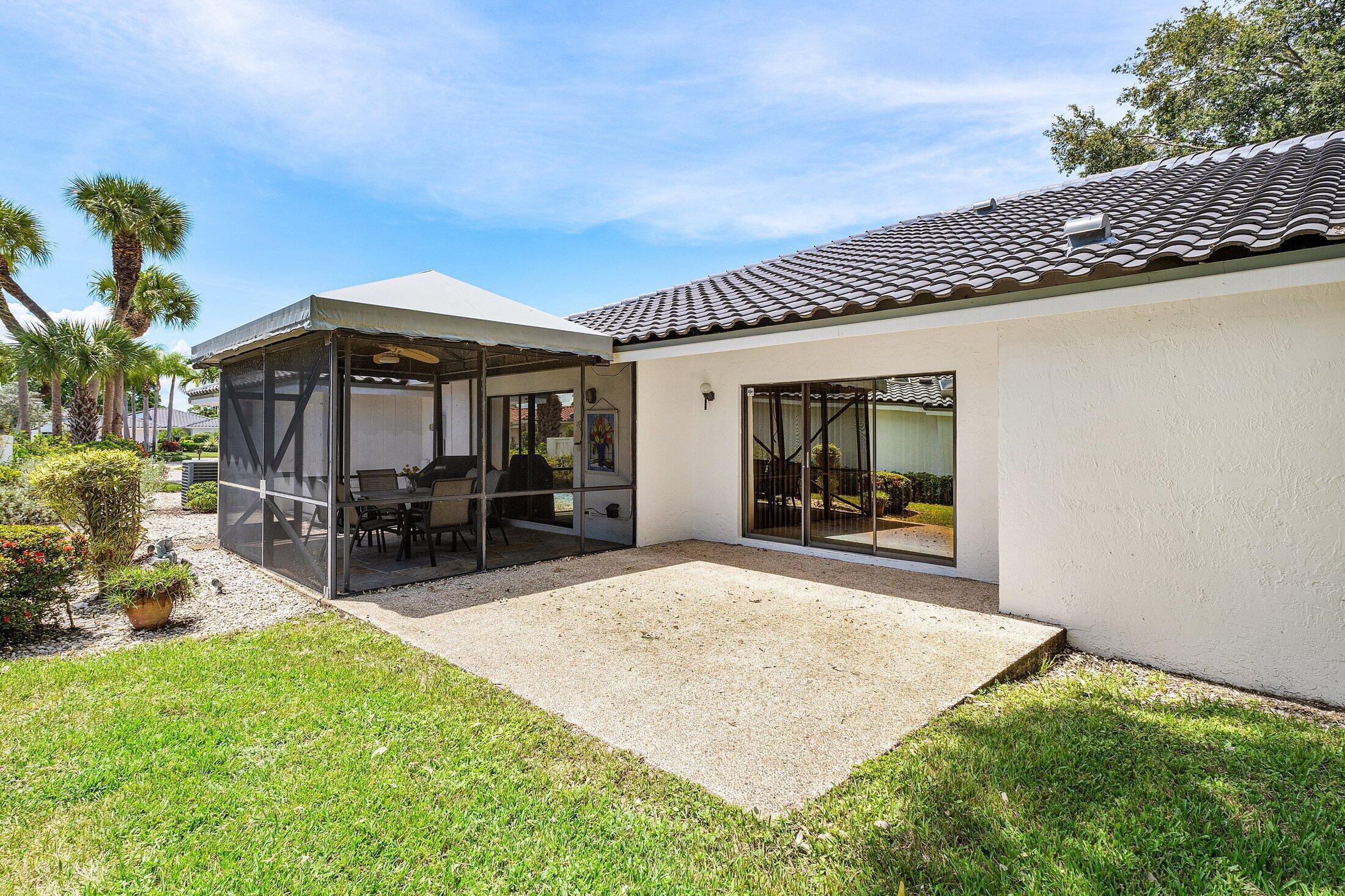 56 WOODS Lane 0560
