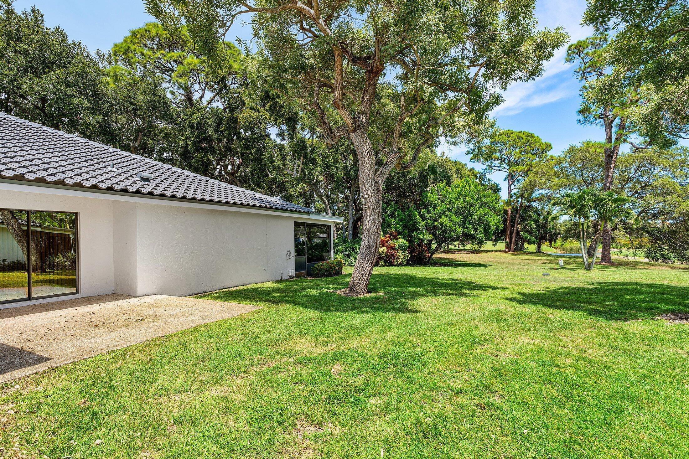 56 WOODS Lane 0560