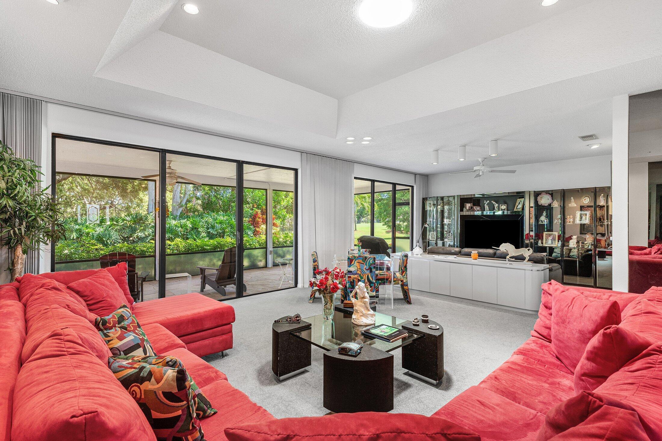 56 WOODS Lane 0560