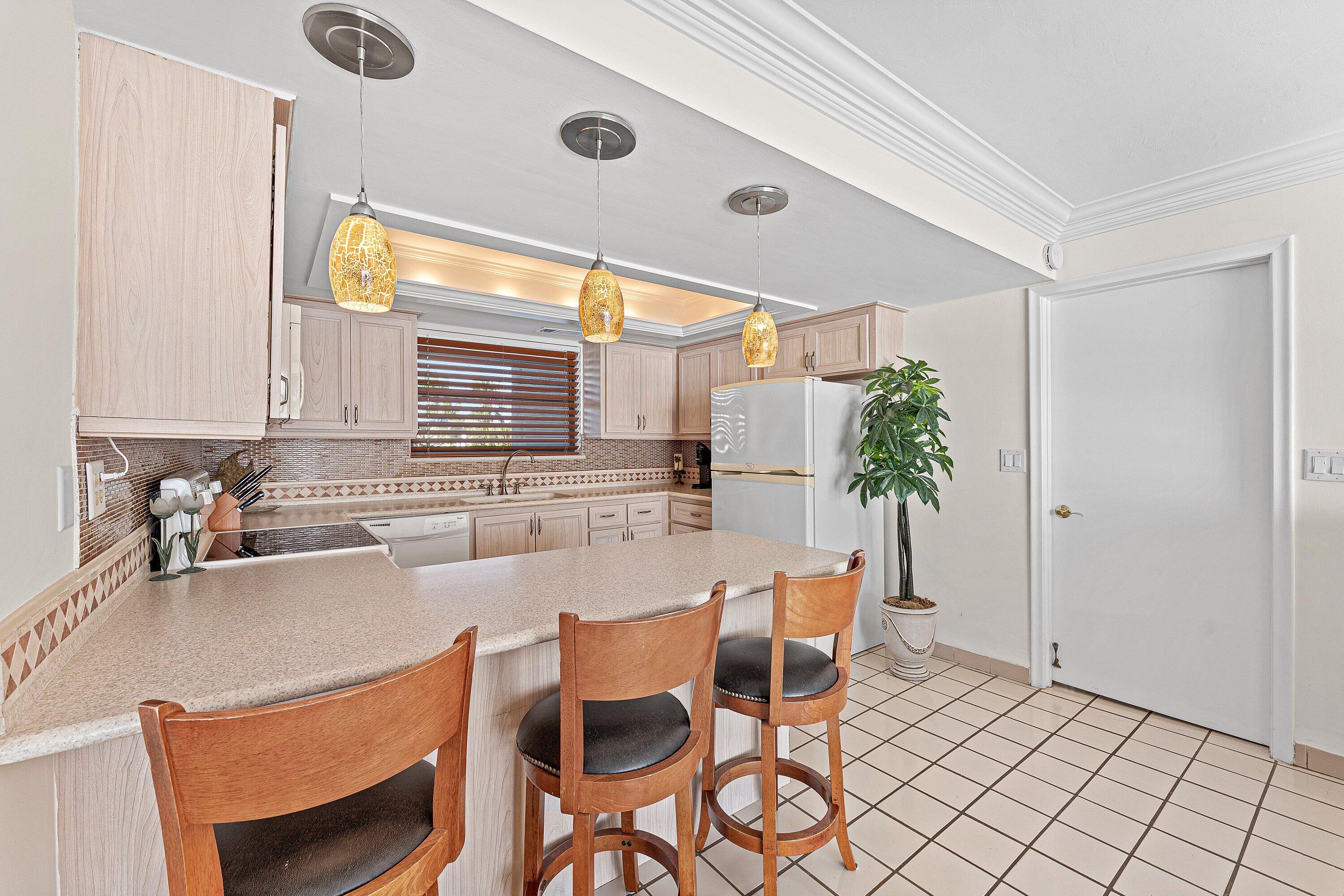 3951 N OCEAN Boulevard 302