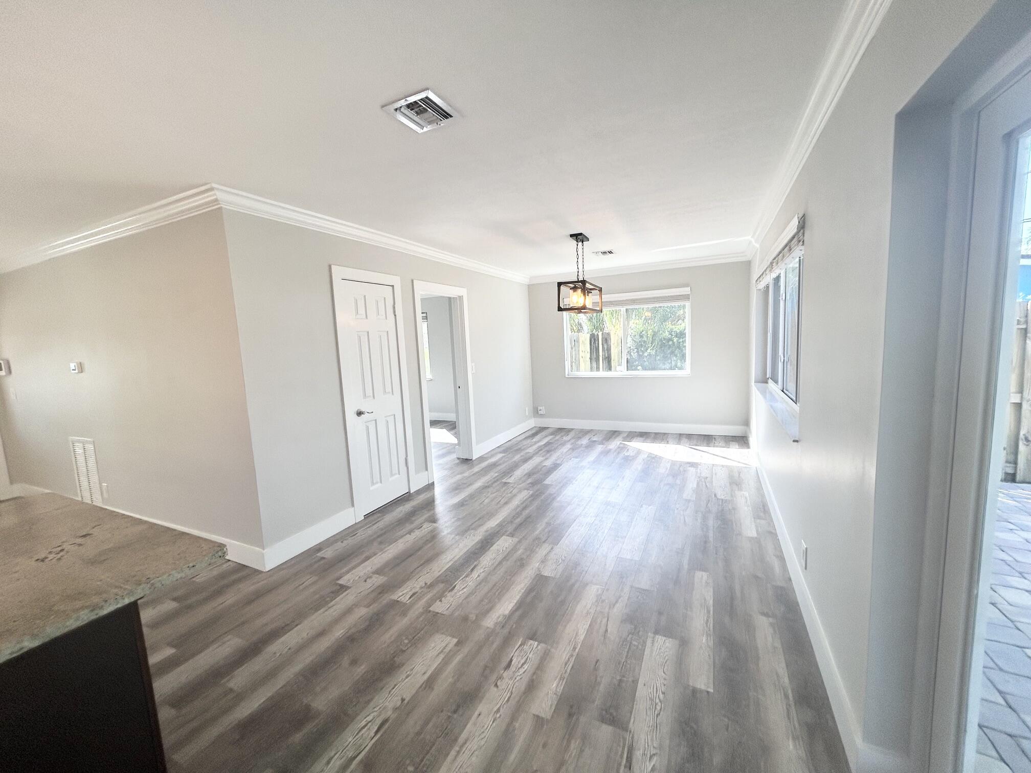 328 SE 6TH Avenue