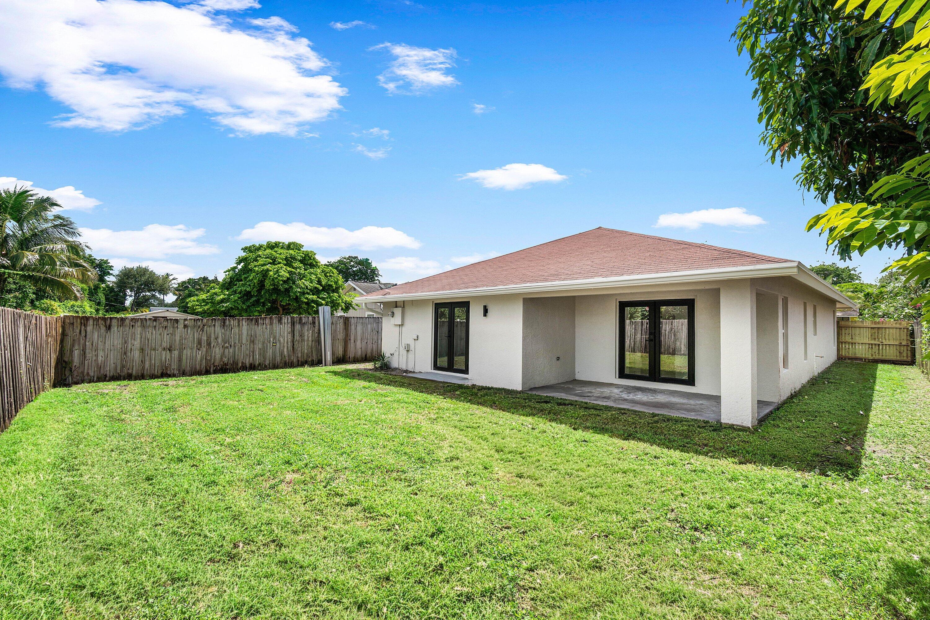 4879 LINCOLN Road