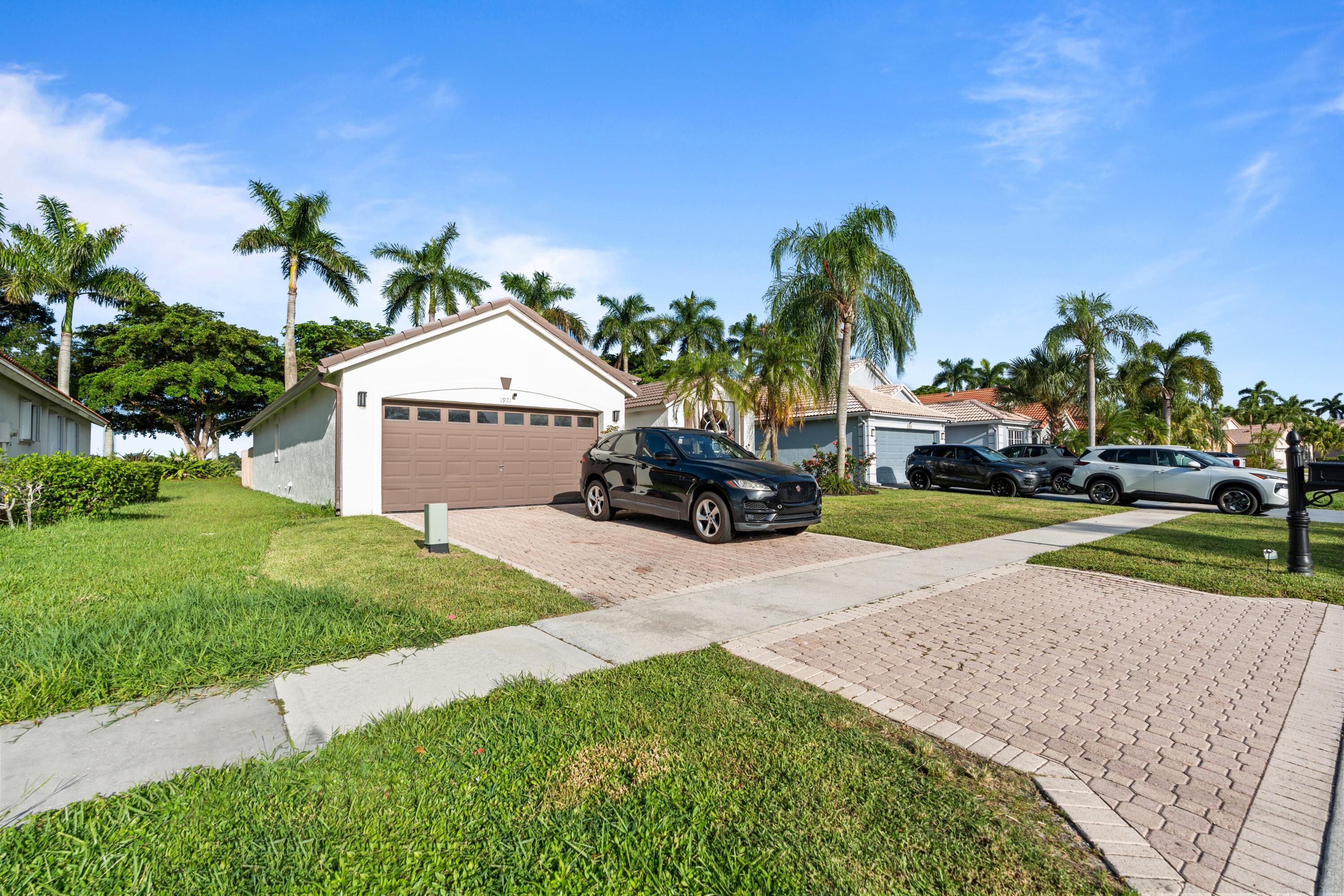 1971 OAK BERRY Circle