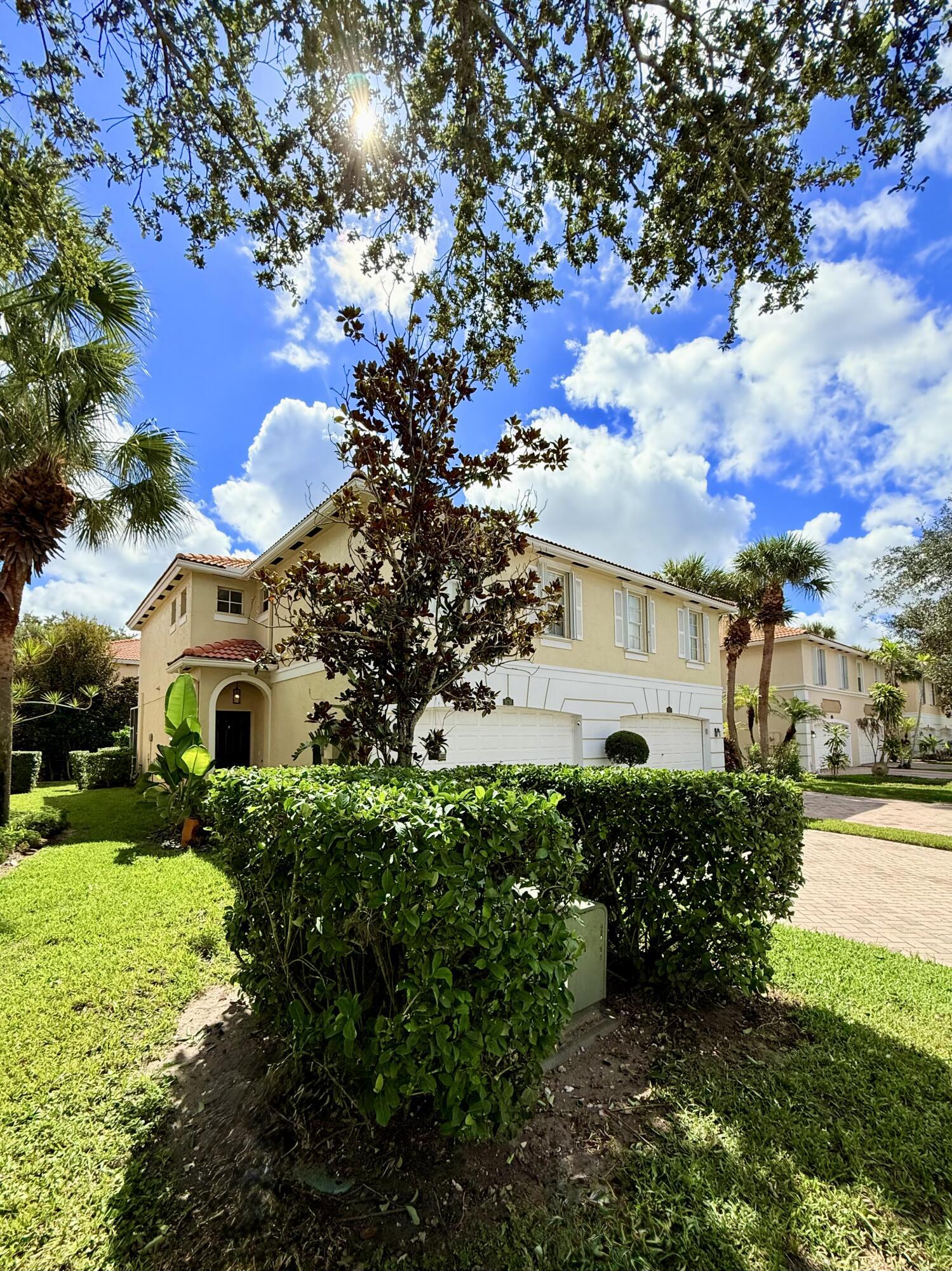 9138 Villa Palma Lane