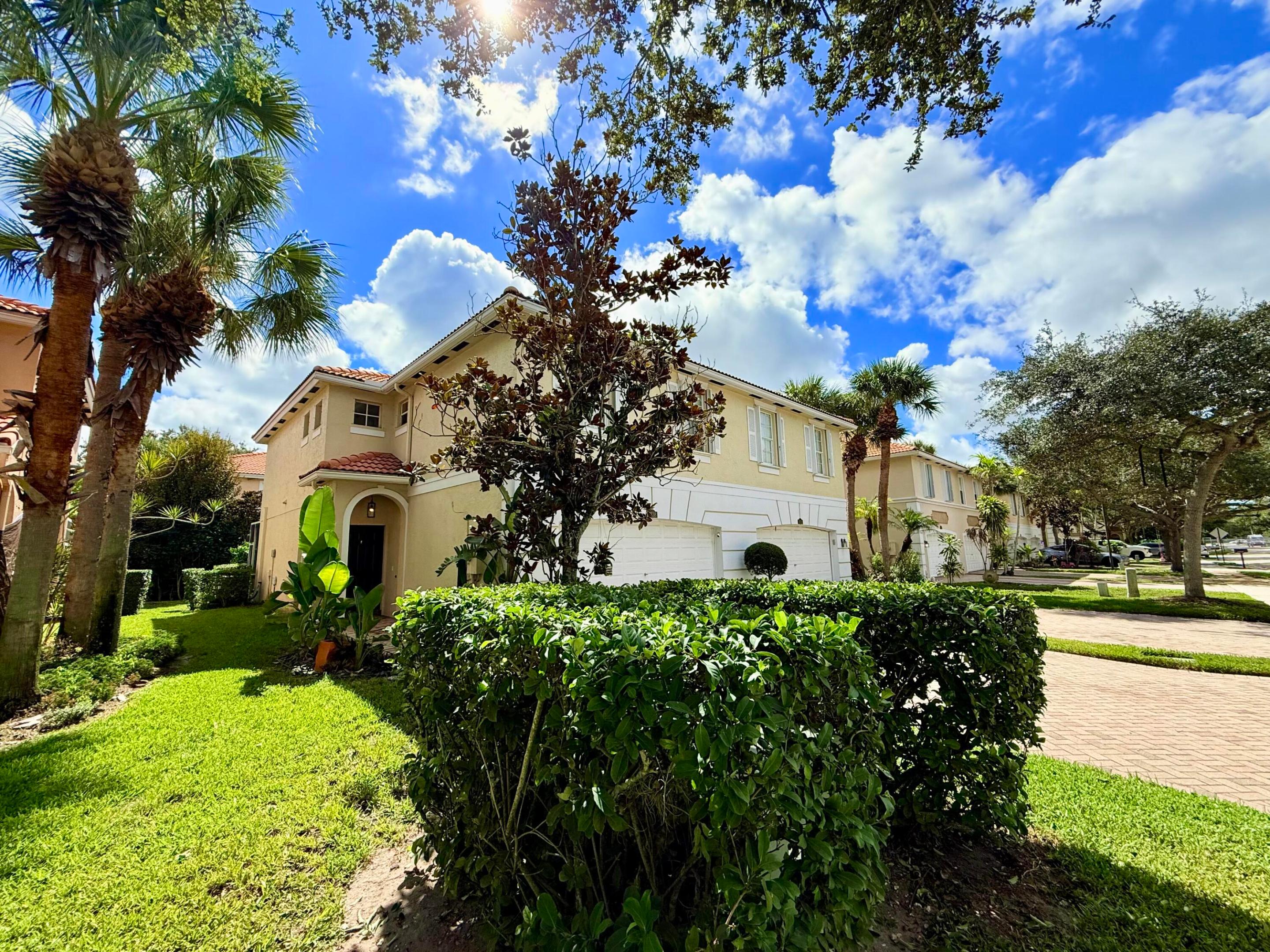 9138 Villa Palma Lane