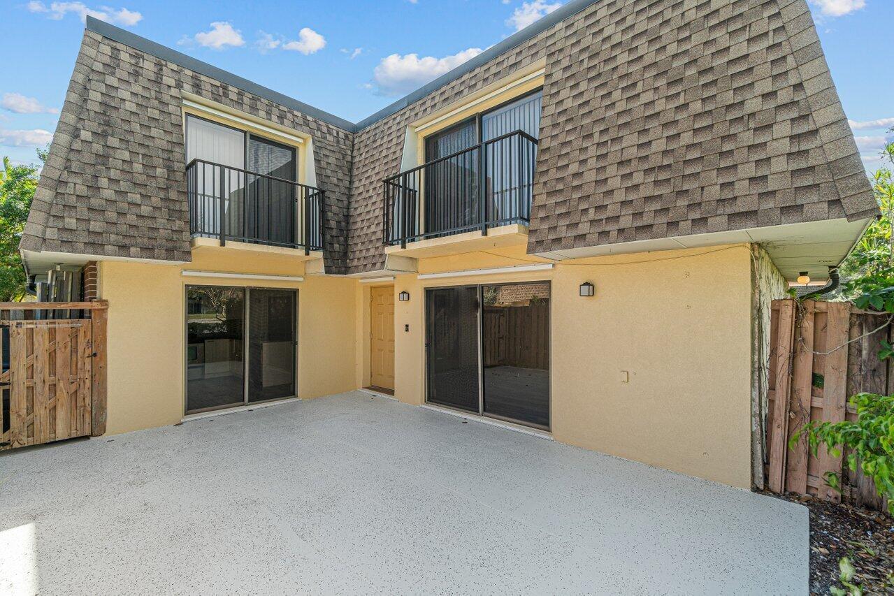 2929 SW 22nd Circle 32B