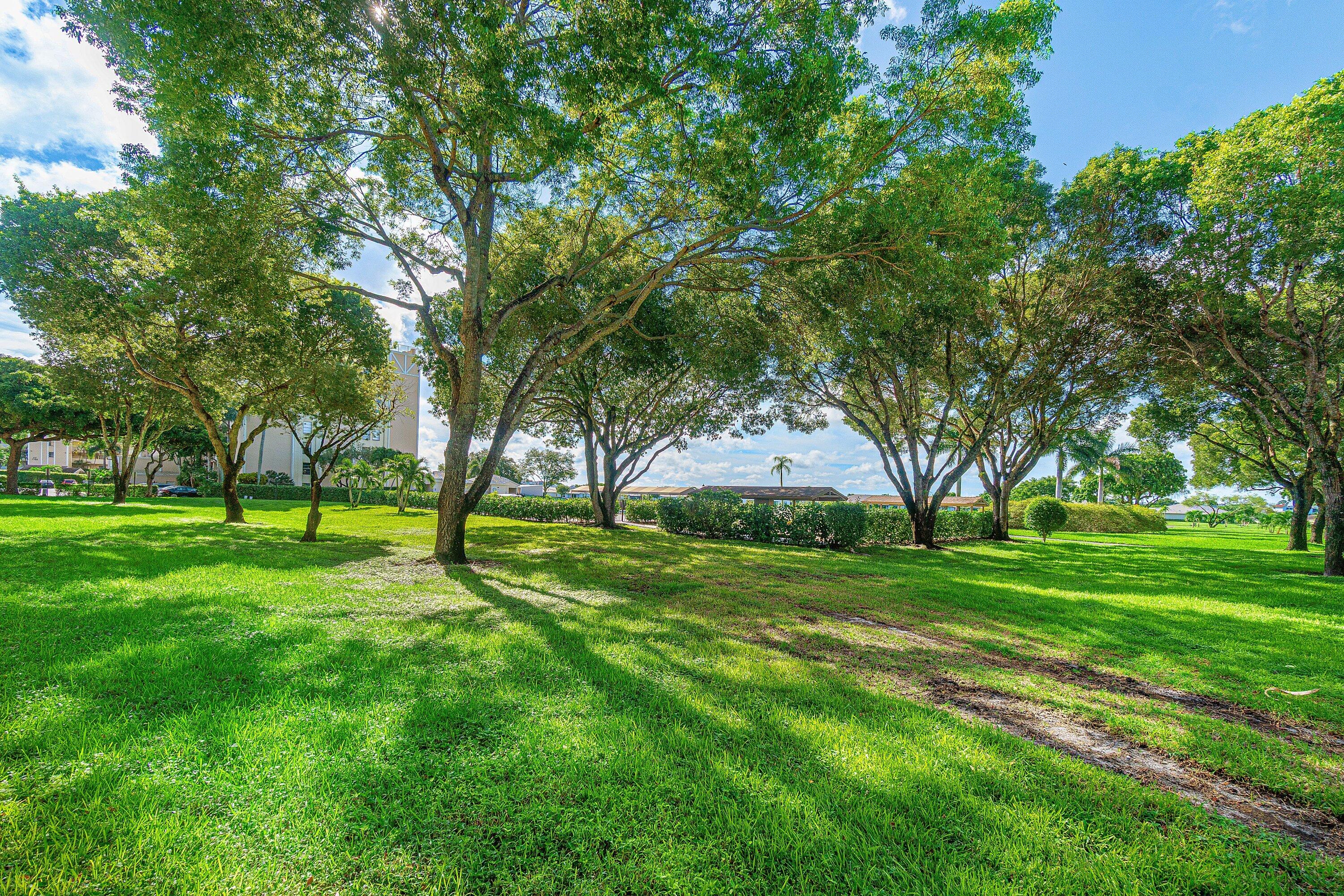 7286 Huntington Lane 108