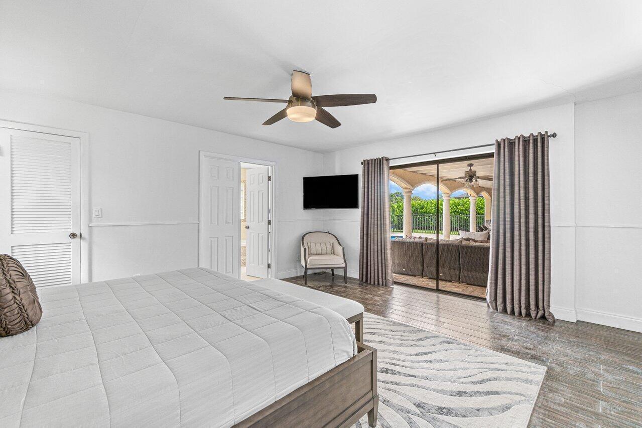 2276 NW 36th Street