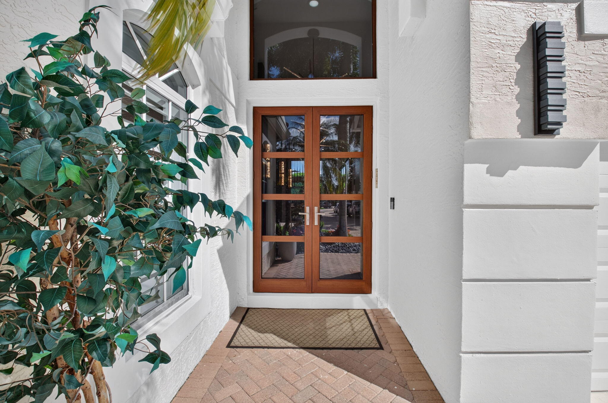 6531 Somerset Circle