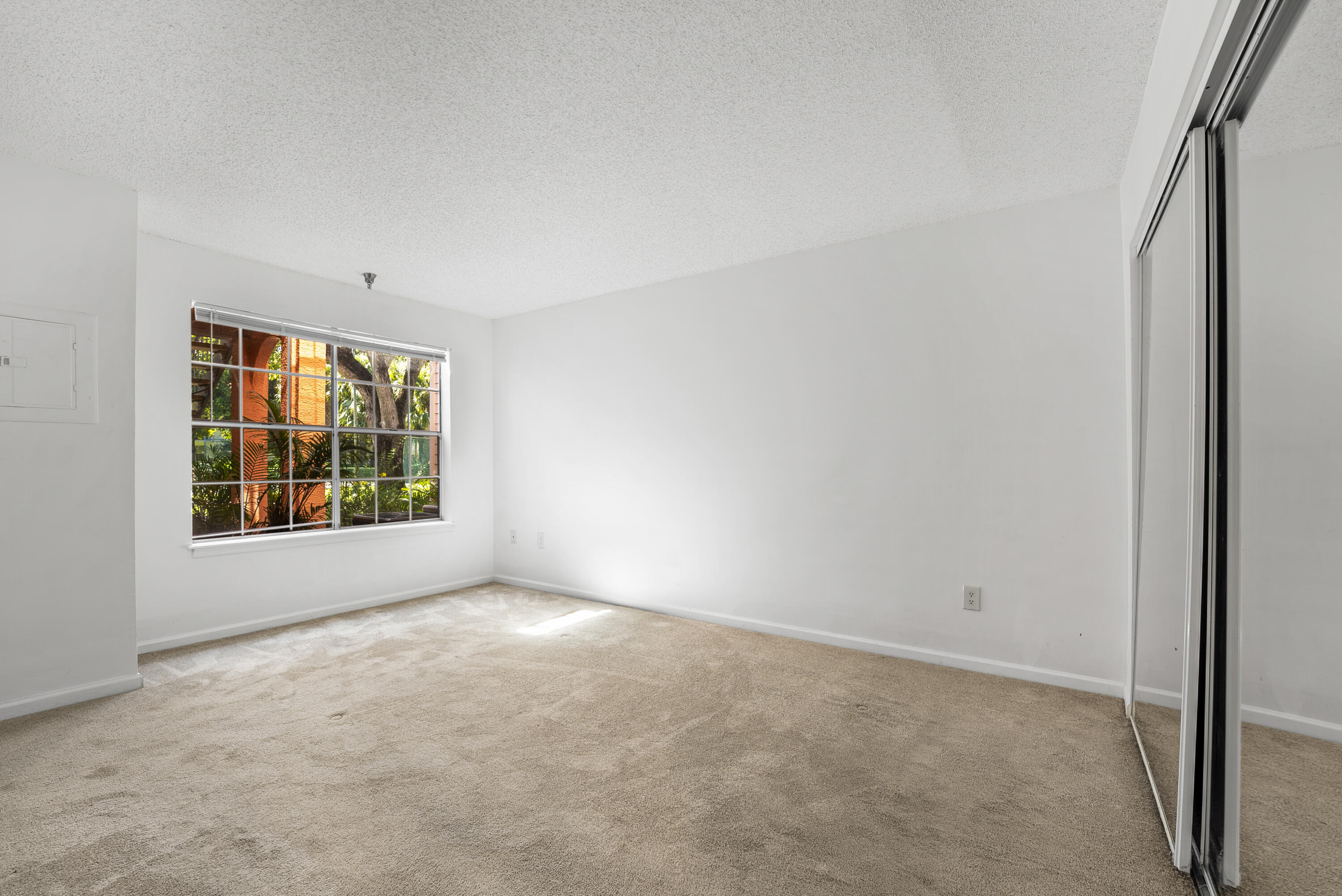 1001 CRYSTAL Way O