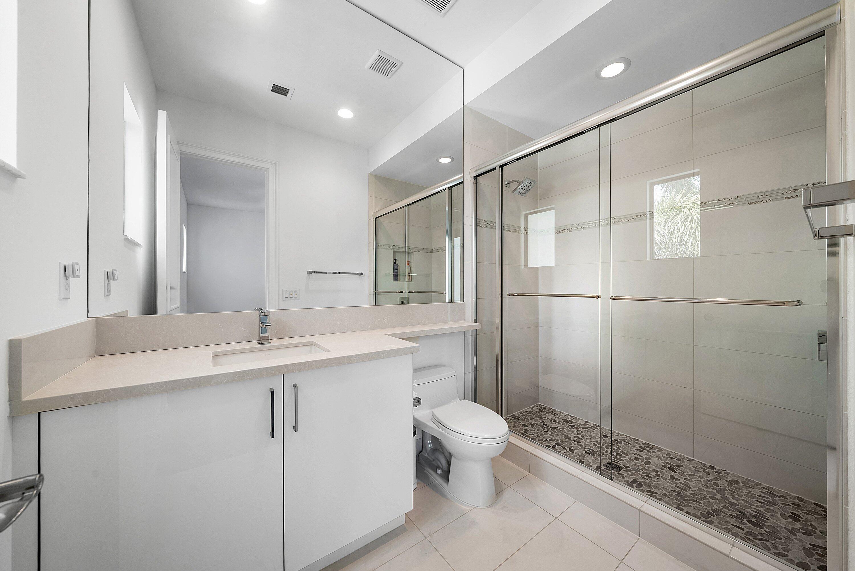 16526 Fleur De Lis Way