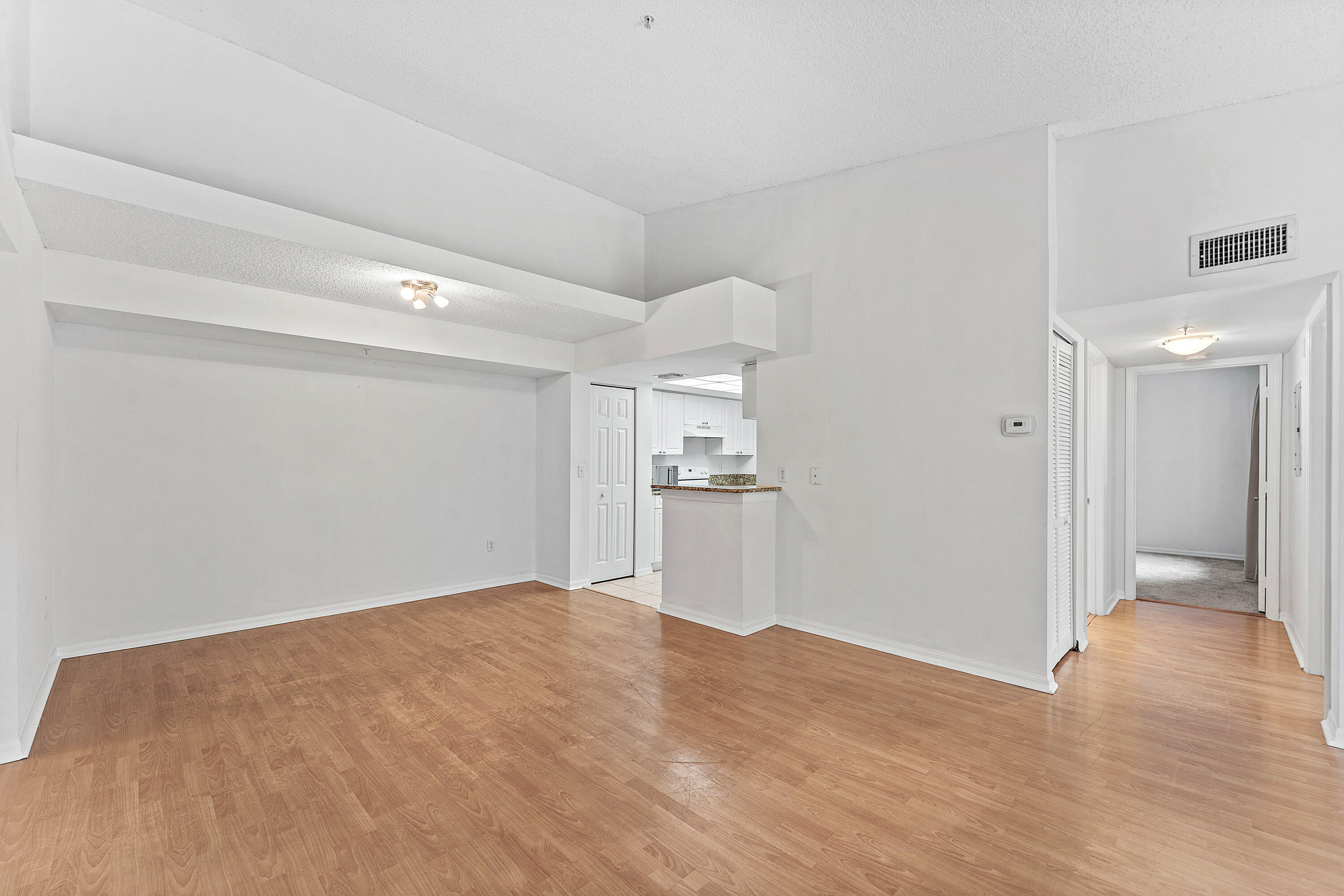 200 Crestwood Court N 211