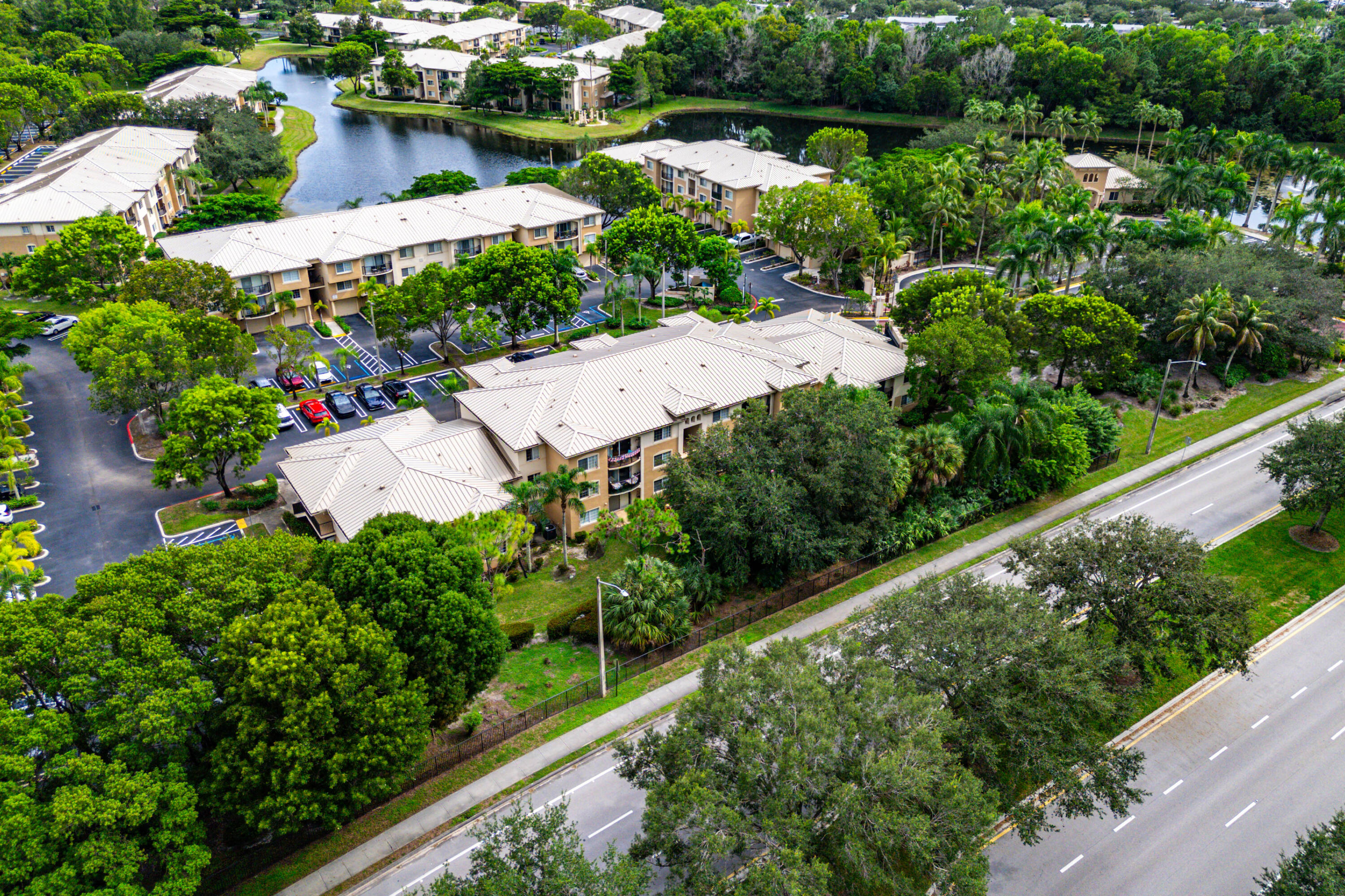 200 Crestwood Court N 211
