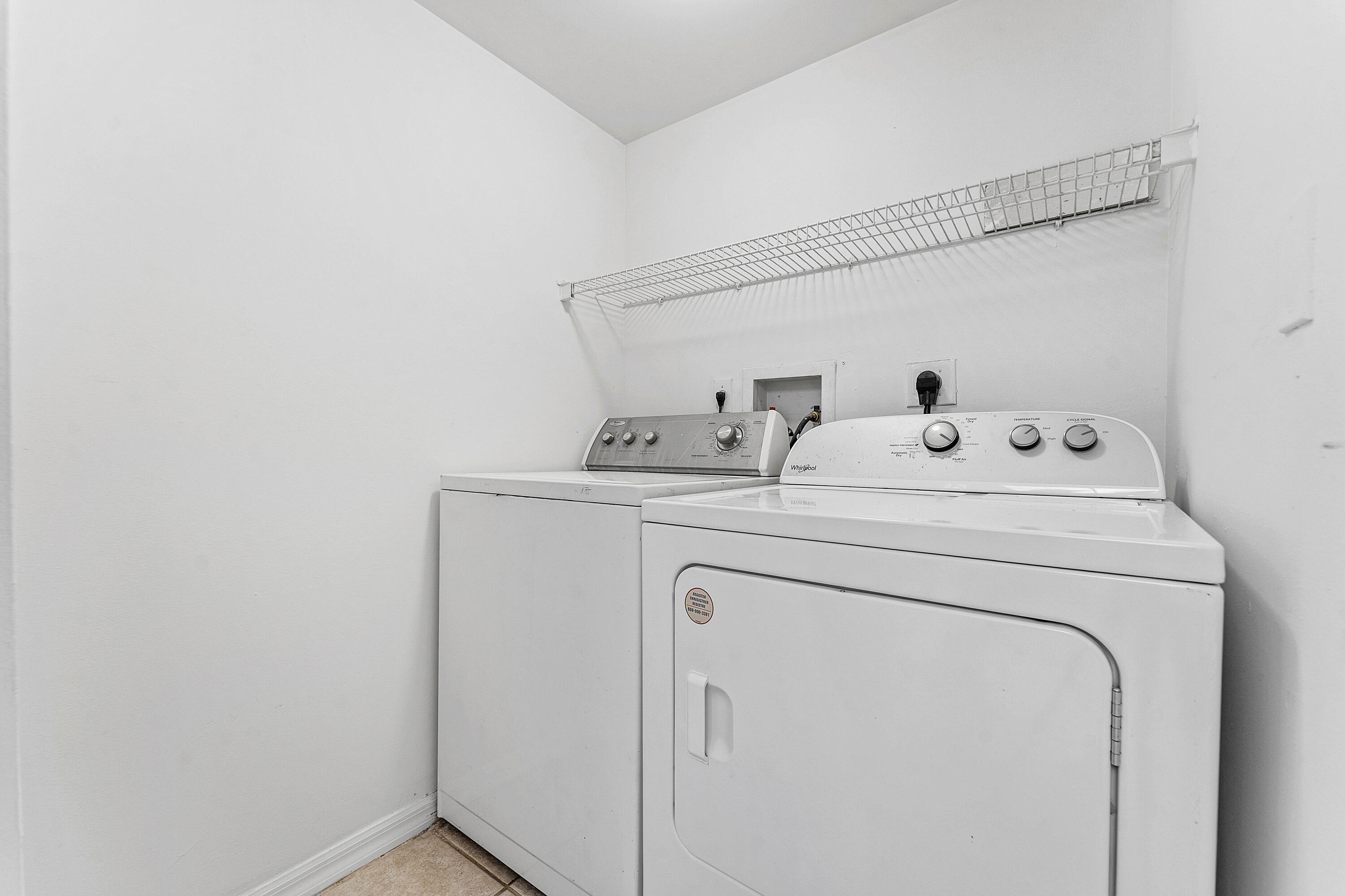 200 Crestwood Court N 211