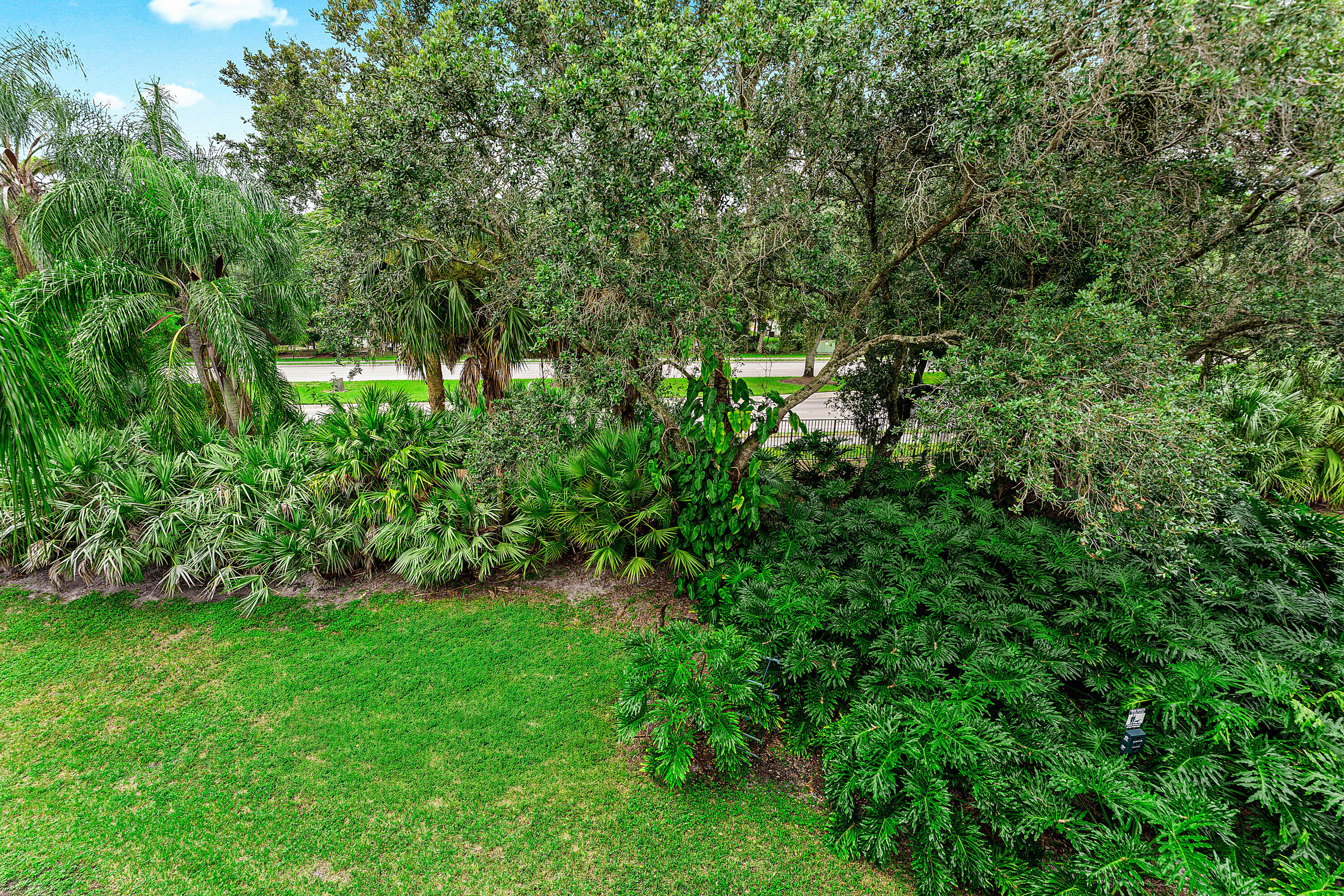 200 Crestwood Court N 211