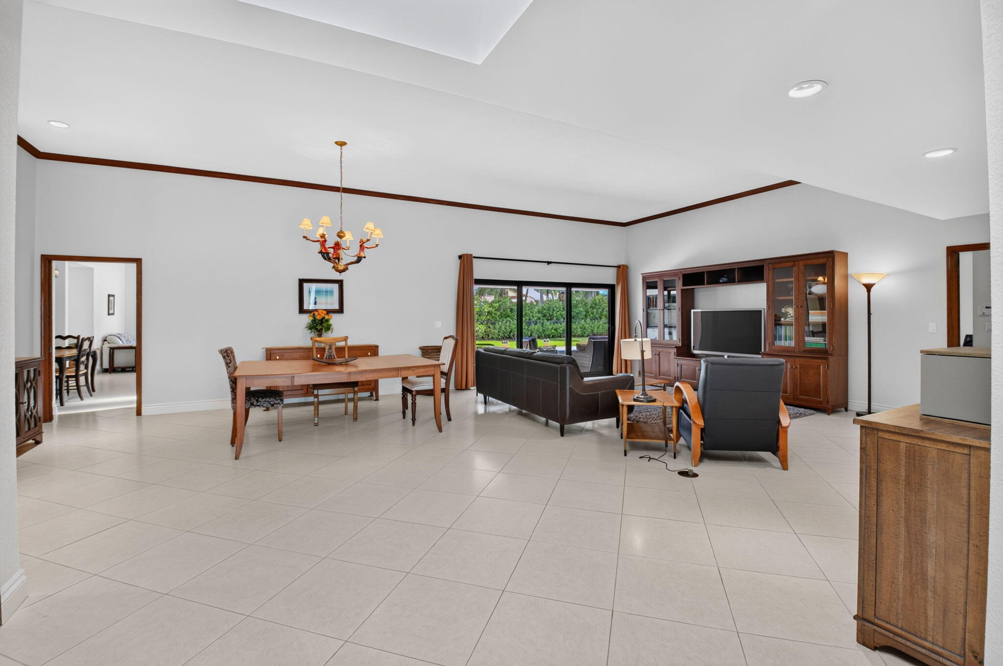 2750 NW 26TH Court