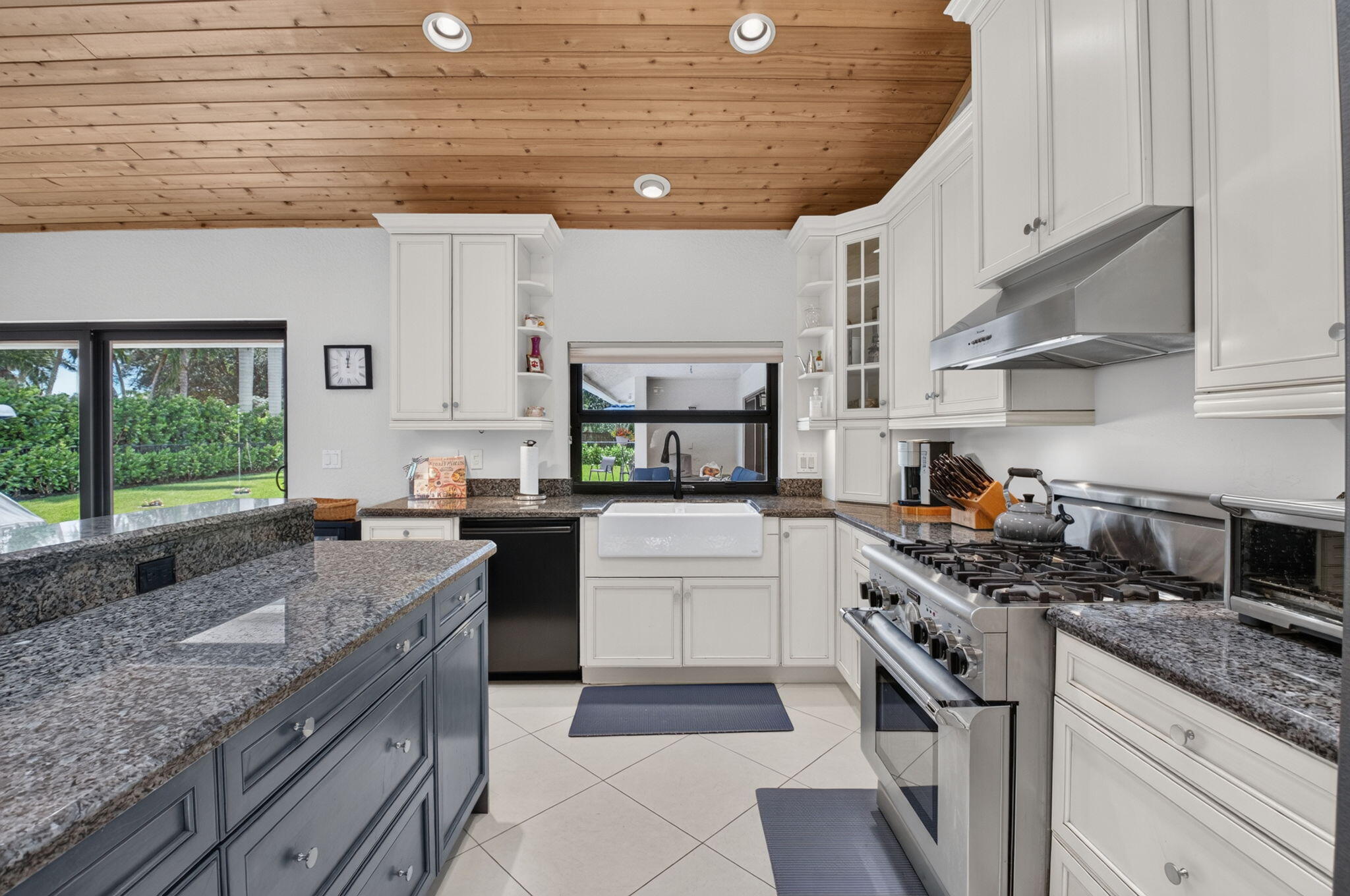 2750 NW 26TH Court