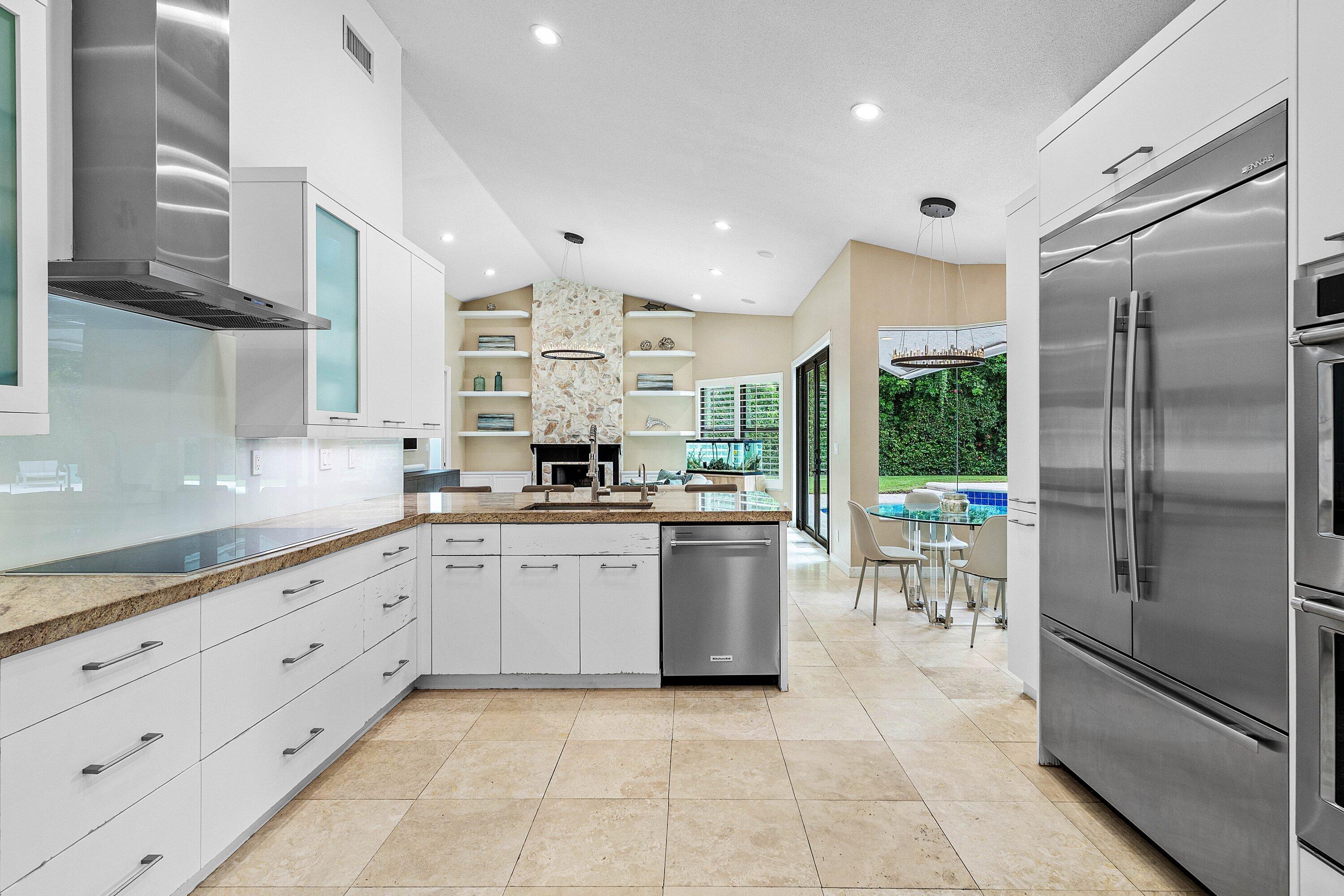 5844 SAINT ANNES Way