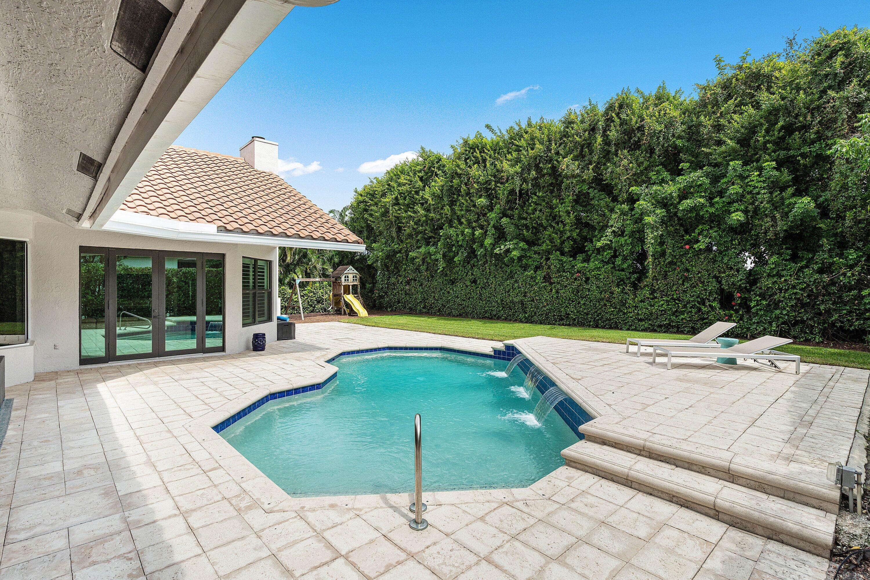 5844 SAINT ANNES Way