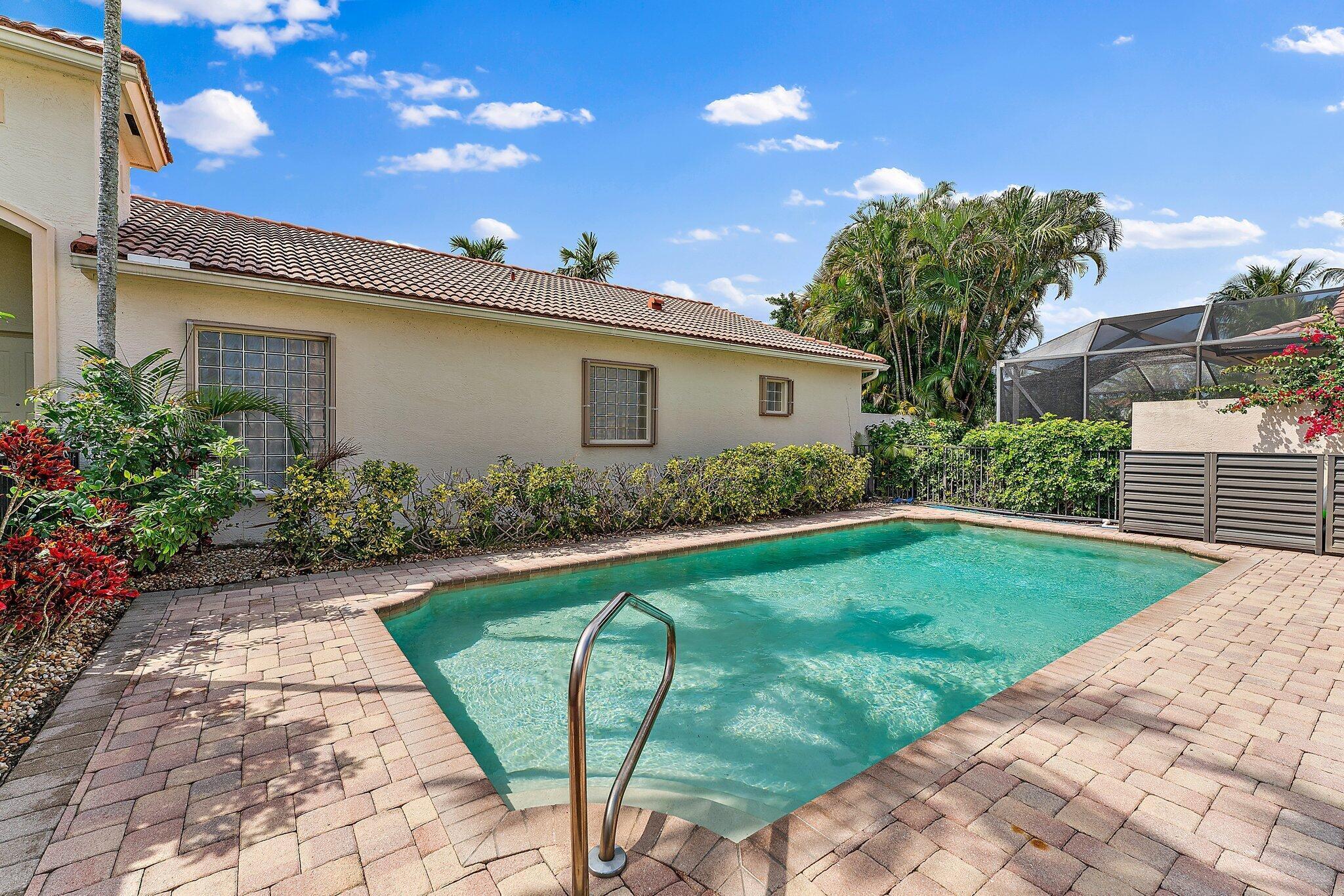 156 Isle Verde Way