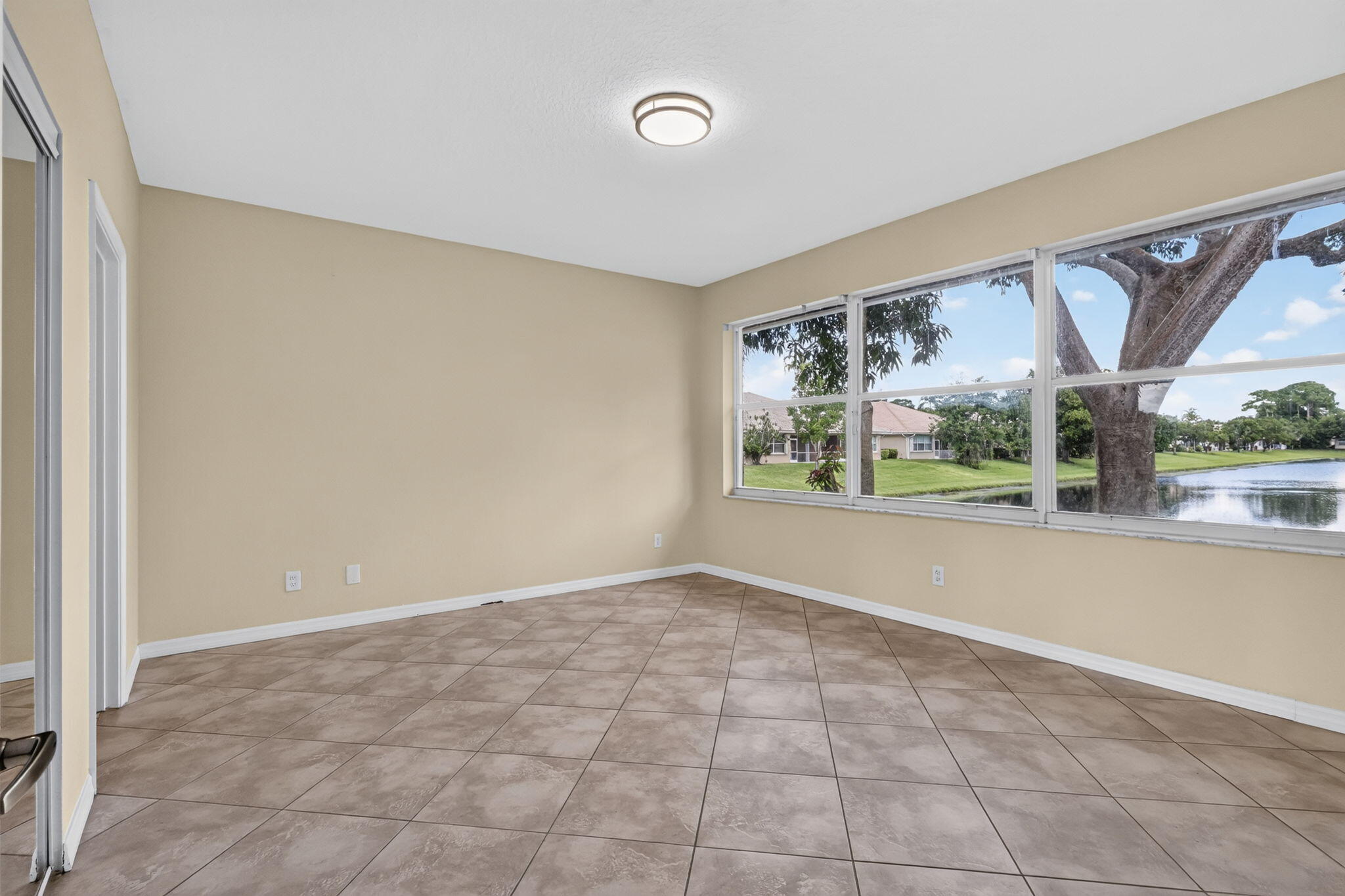 2521 S Coral Trace Circle