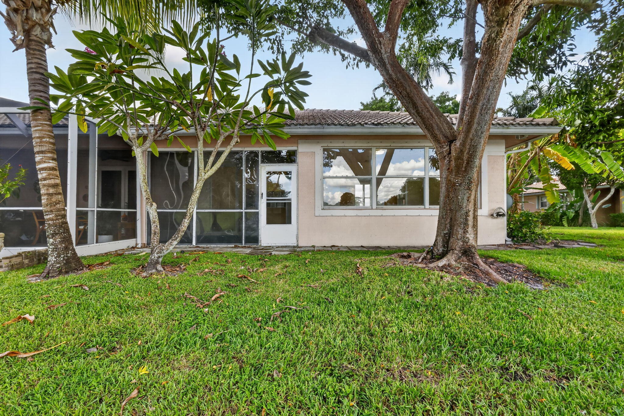 2521 S Coral Trace Circle