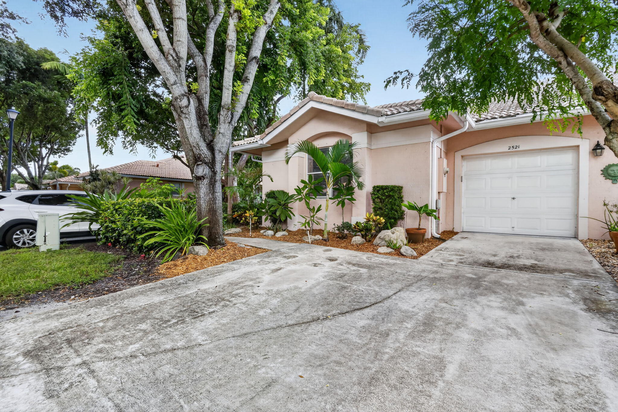 2521 S Coral Trace Circle
