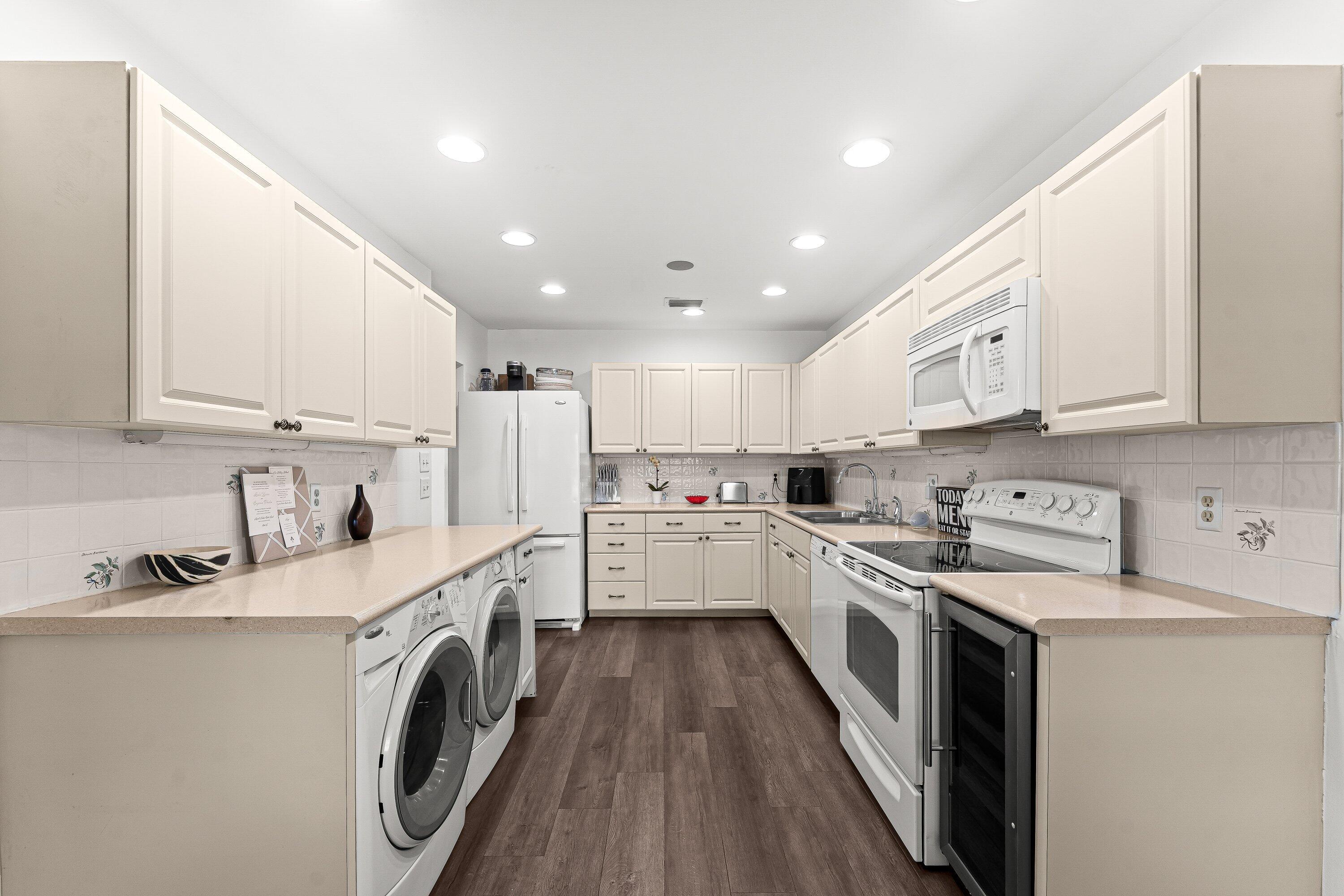 36 EASTGATE Drive D