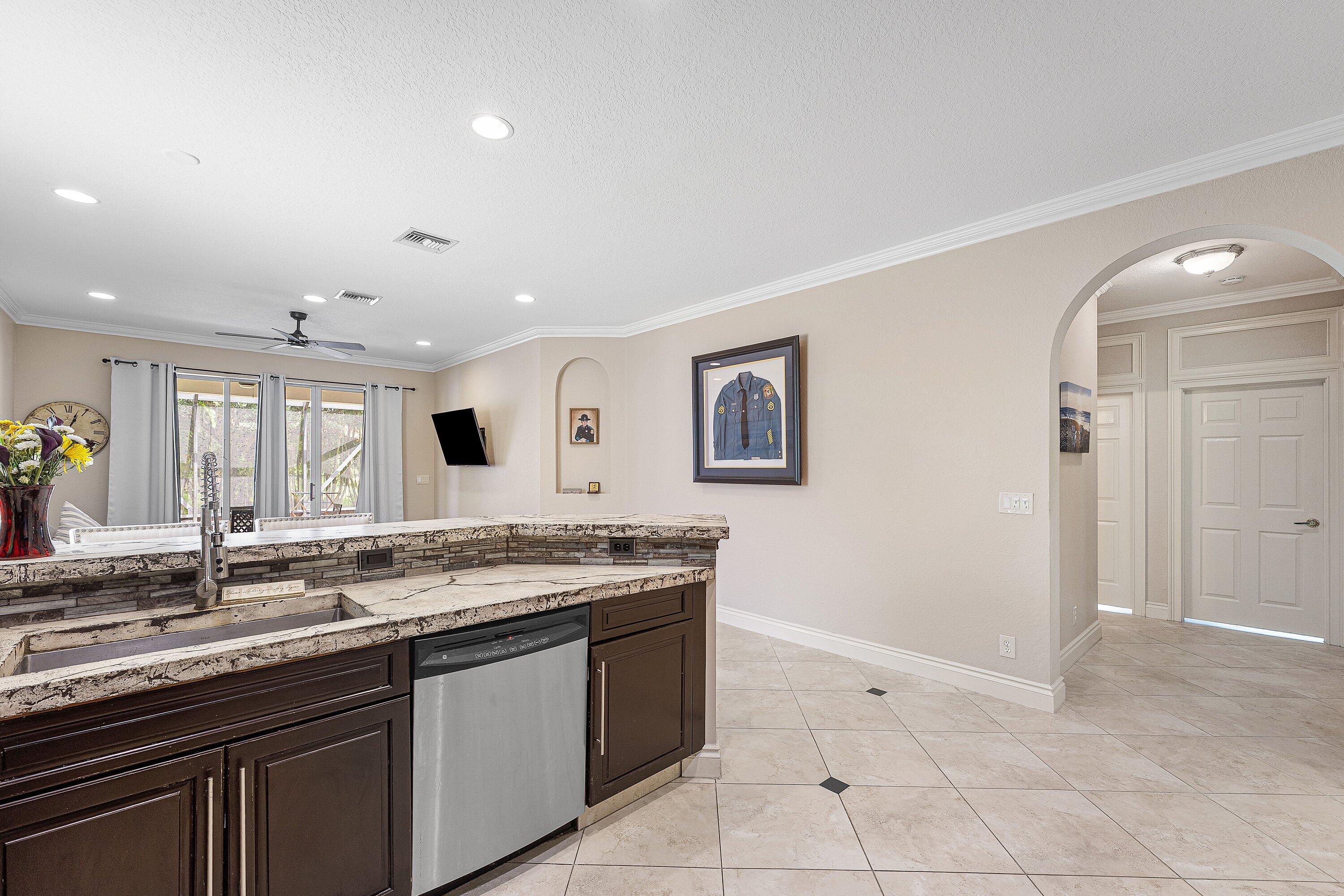 310 VENICE Boulevard 310