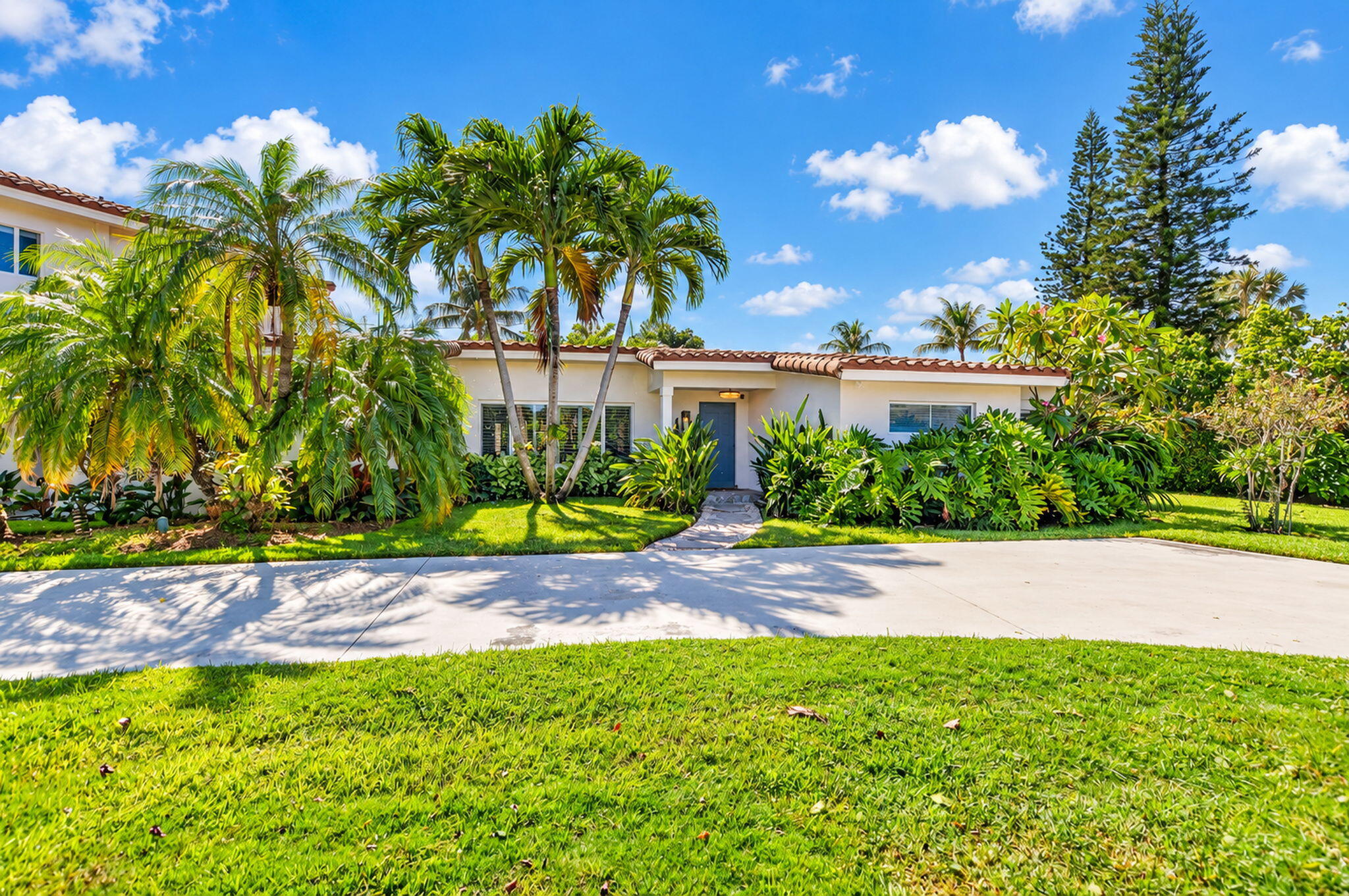 175 NE OLIVE Way