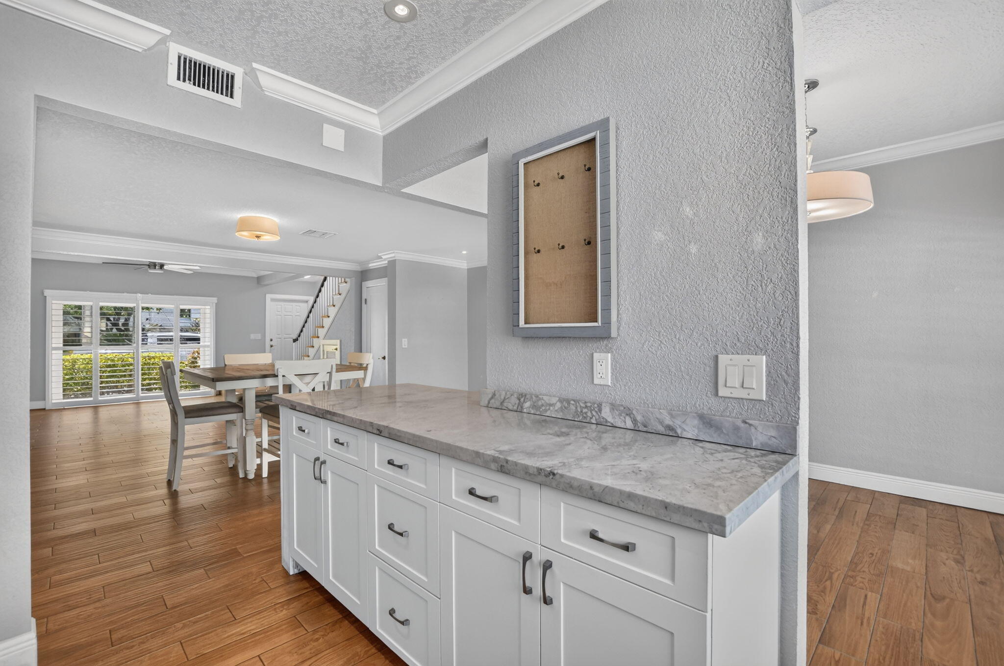 2107 NE 44th Street
