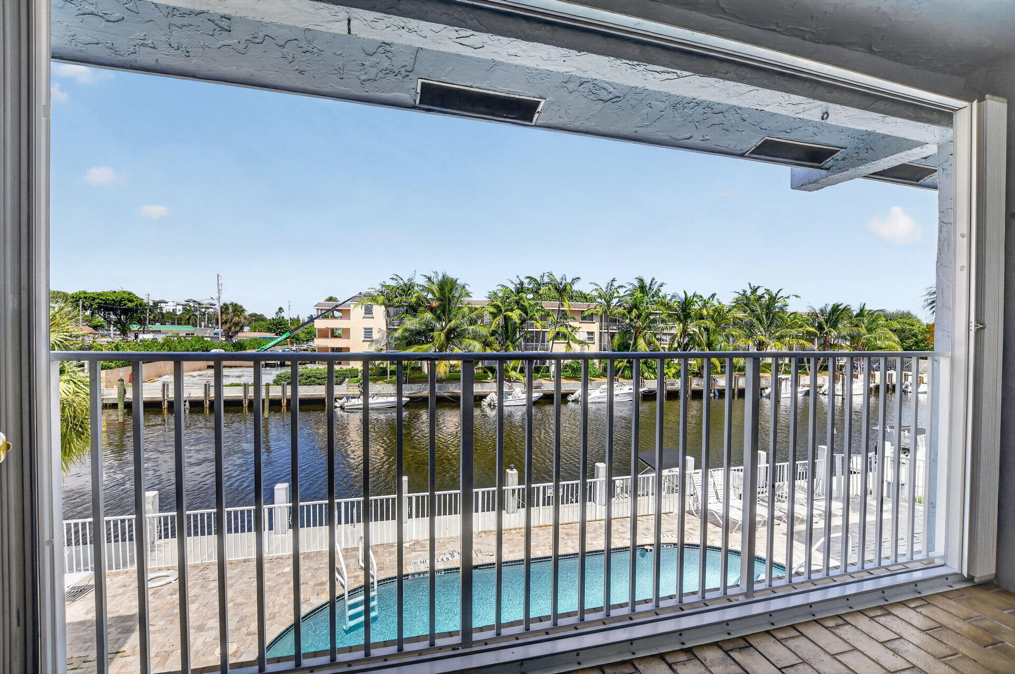 2107 NE 44th Street