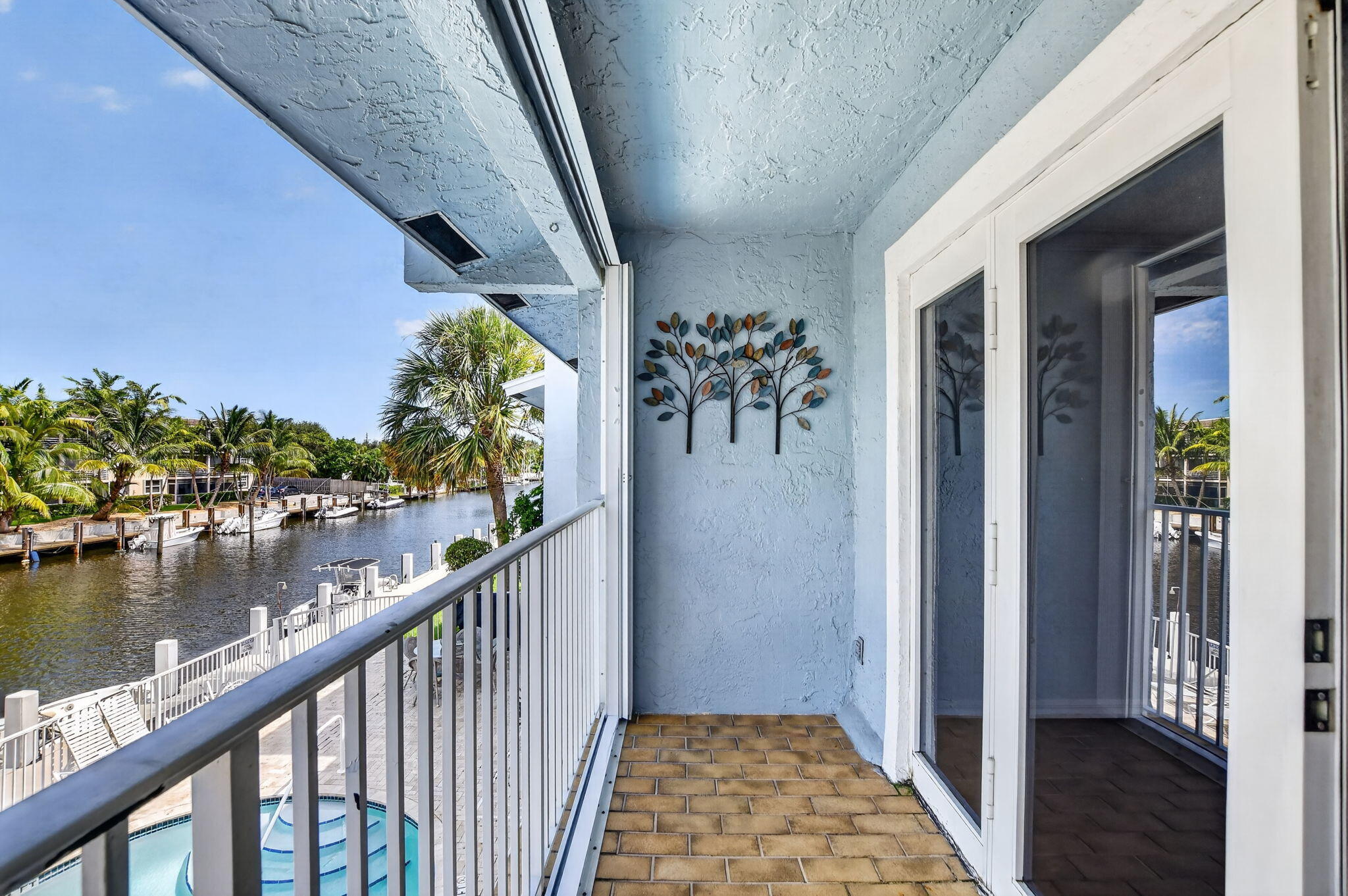 2107 NE 44th Street