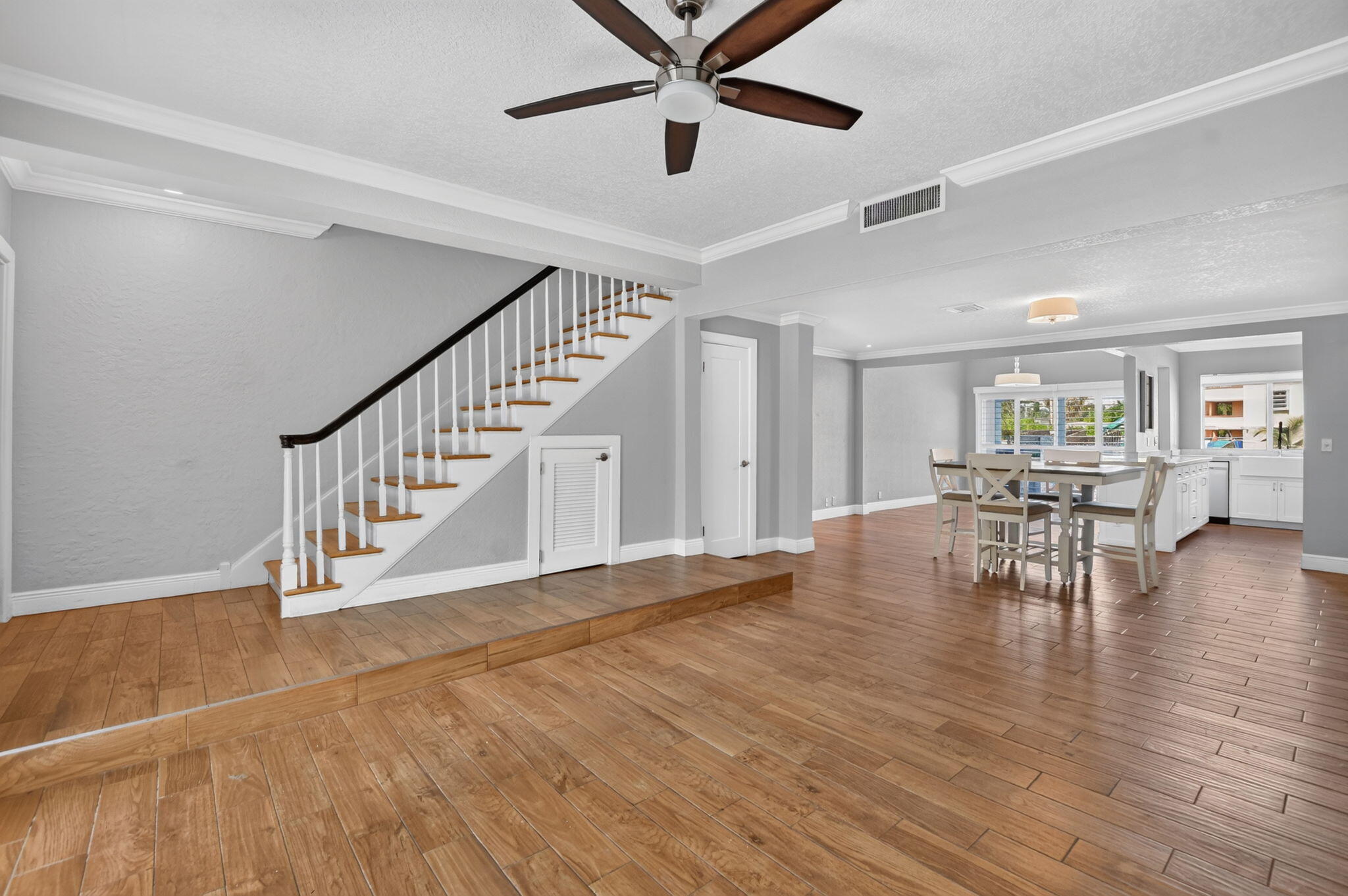 2107 NE 44th Street