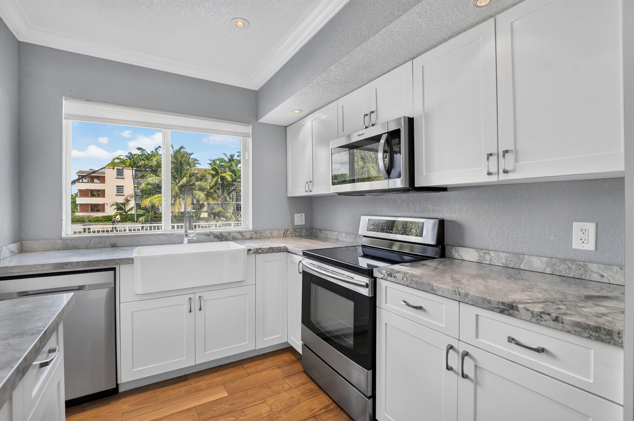 2107 NE 44th Street