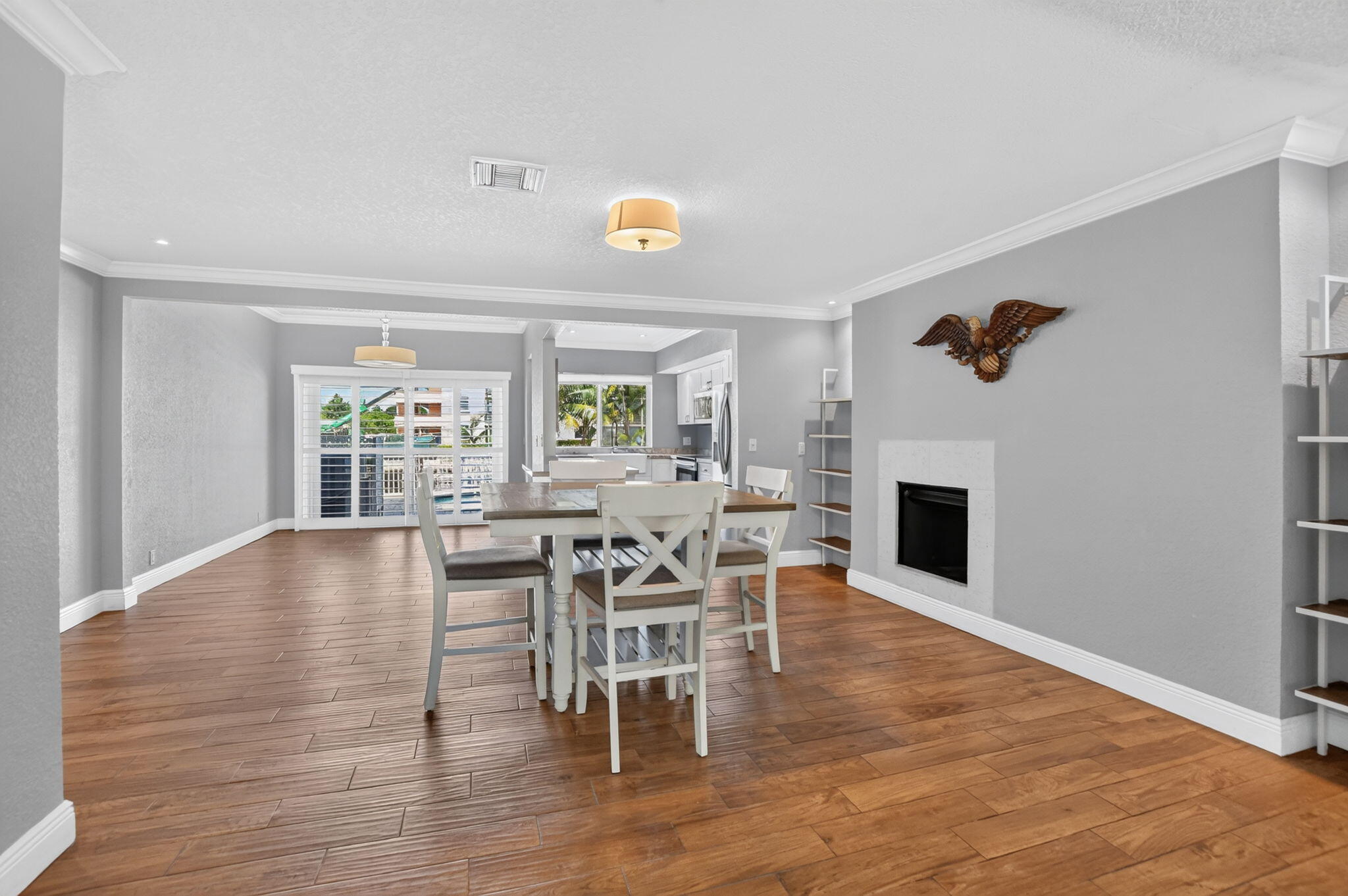 2107 NE 44th Street