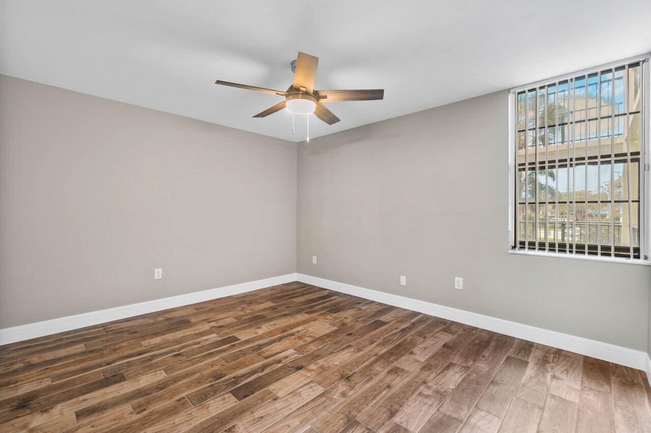 1555 S FEDERAL Highway 203