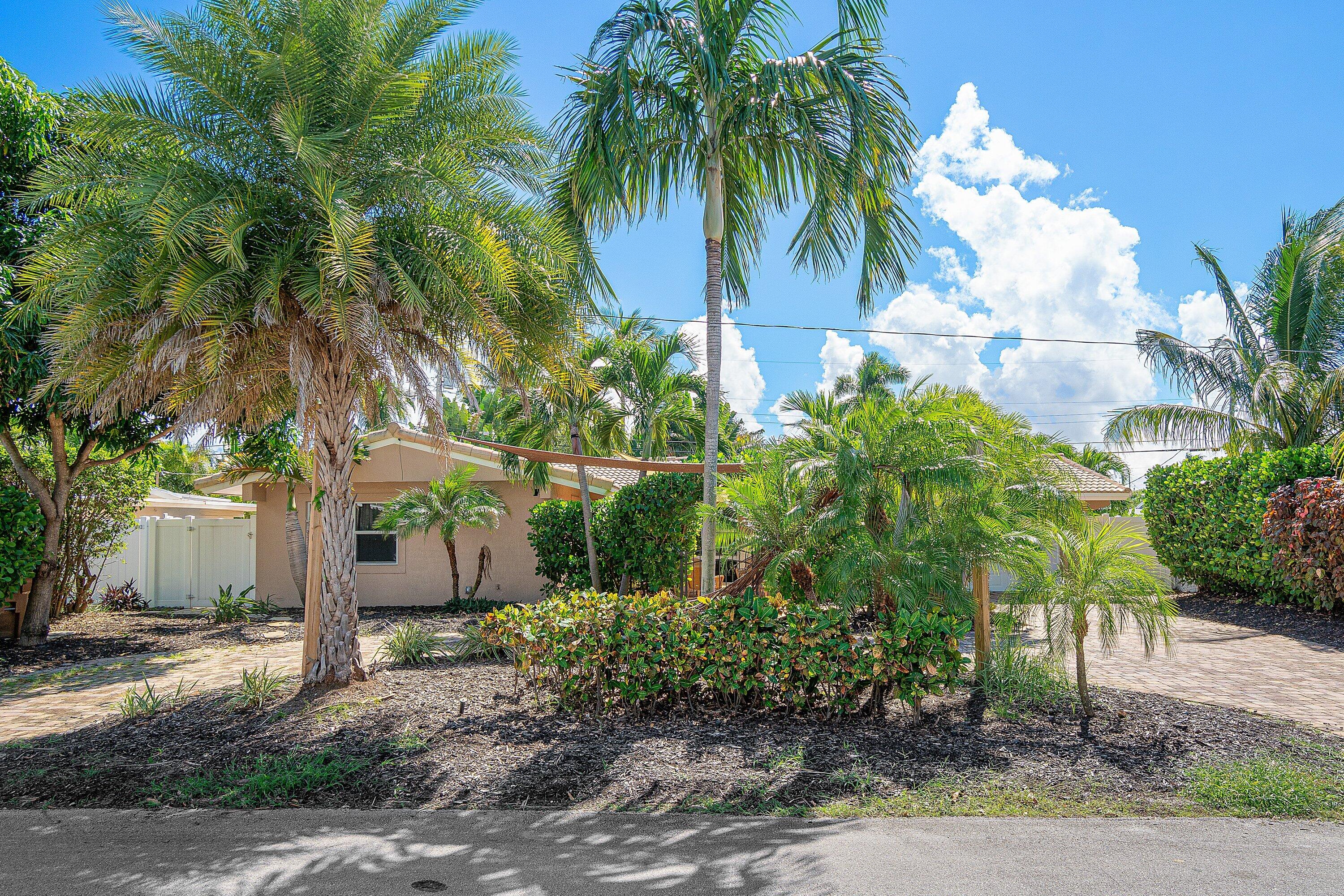 1616 SE 4TH Street